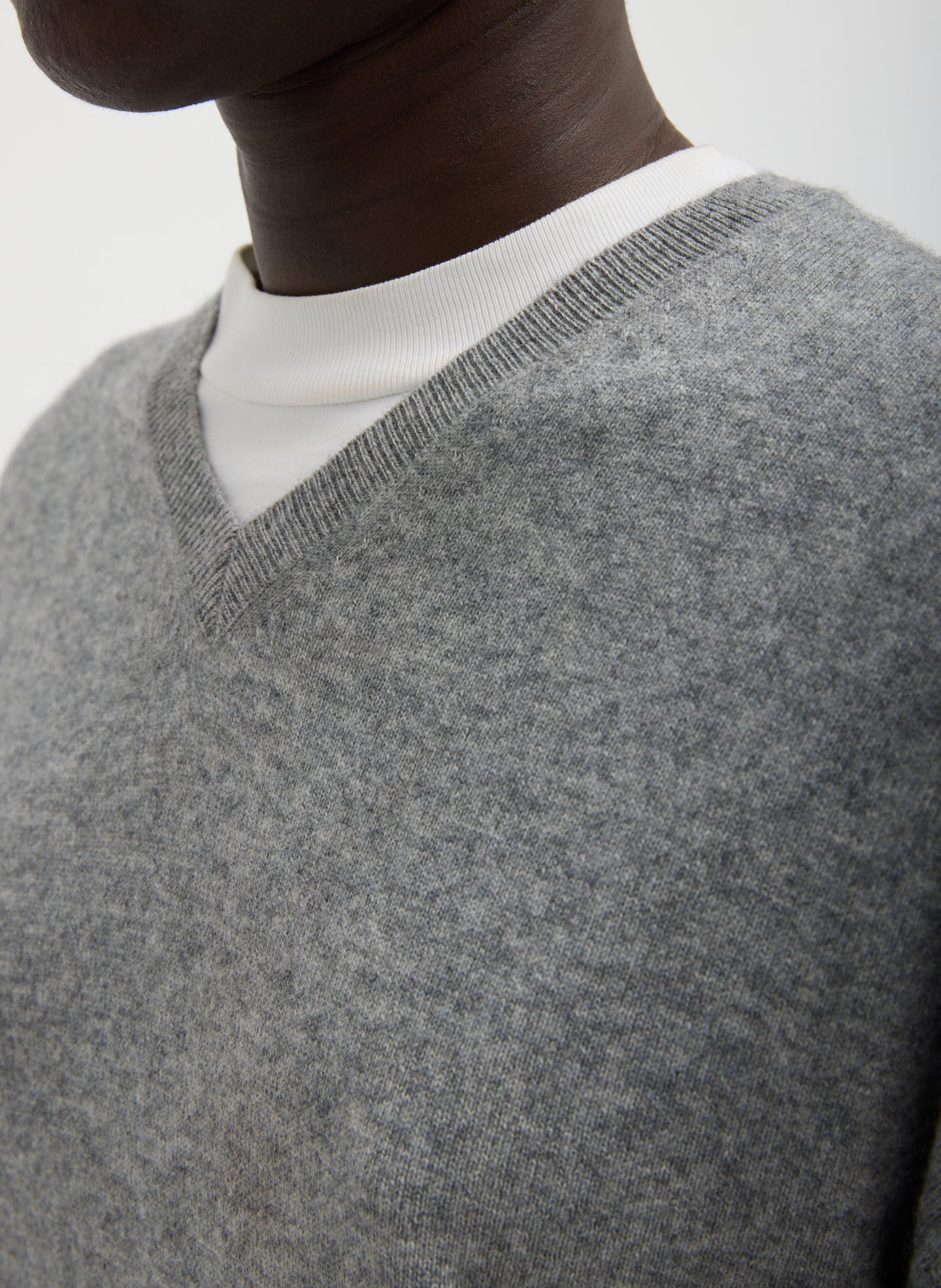 Heather Grey Washable Cashmere Easy V-Neck Sweater - closeup of v-neck neckline