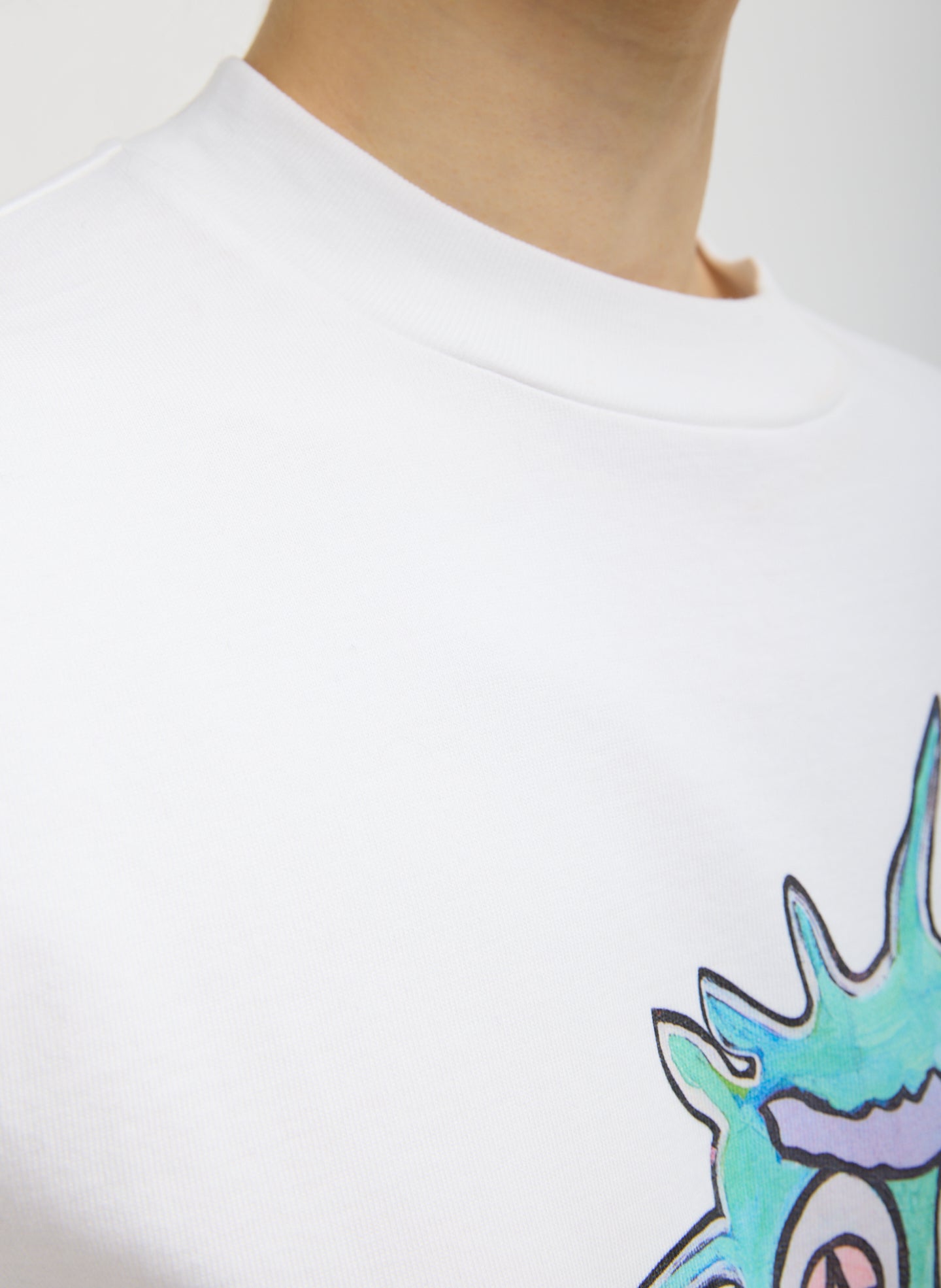White Perfect Unisex T-Shirt "Untitled" - closeup of neckline