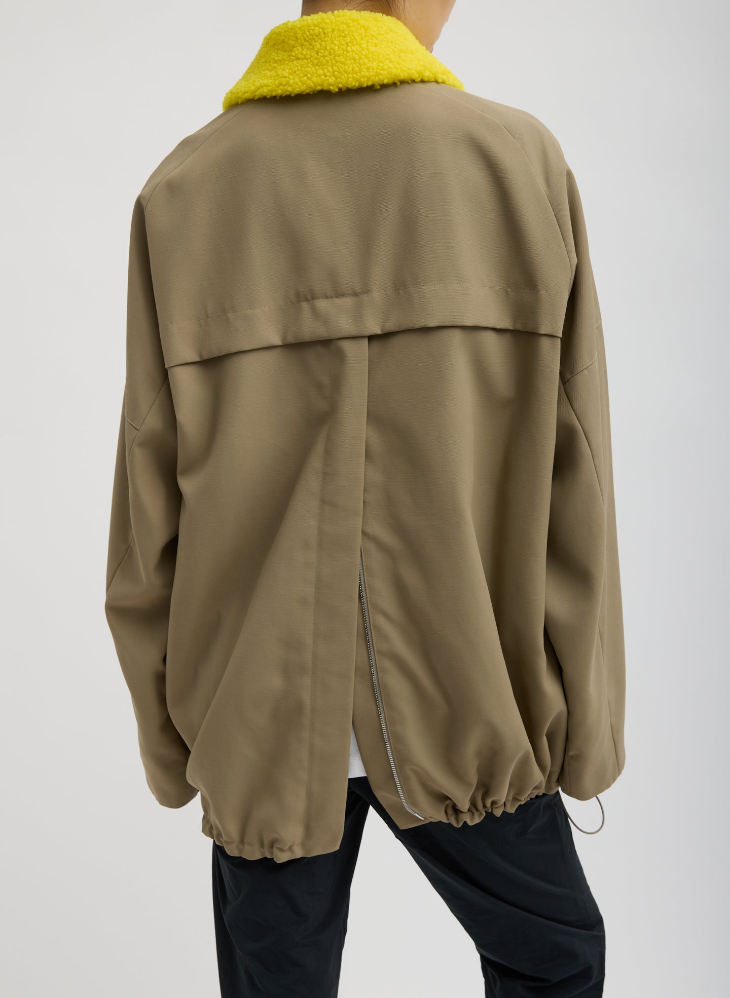 KHAKI-4