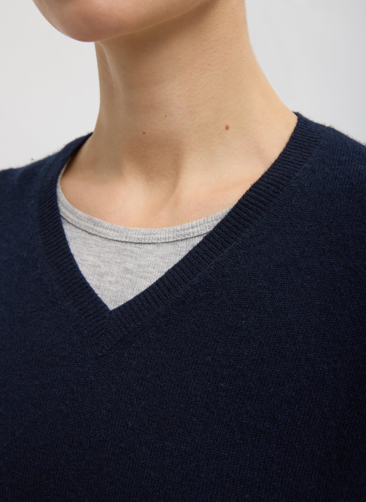 Navy Washable Cashmere Easy V-Neck Sweater - closeup of v-neck neckline