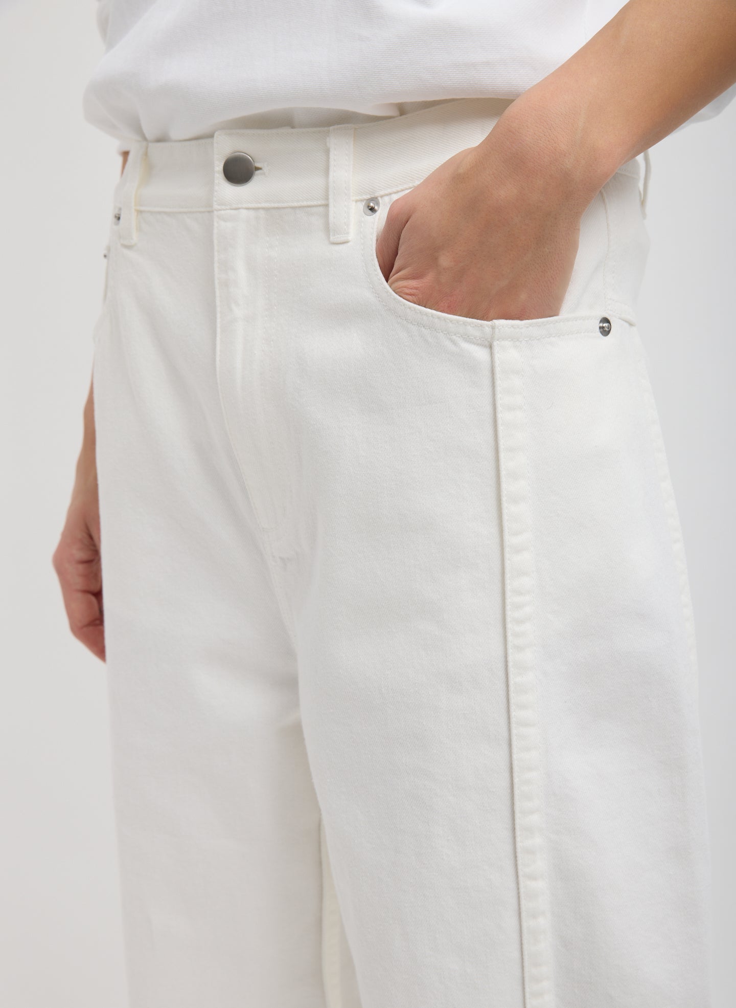 White Spring Denim Tuck Jean - closeup of side pocket detail