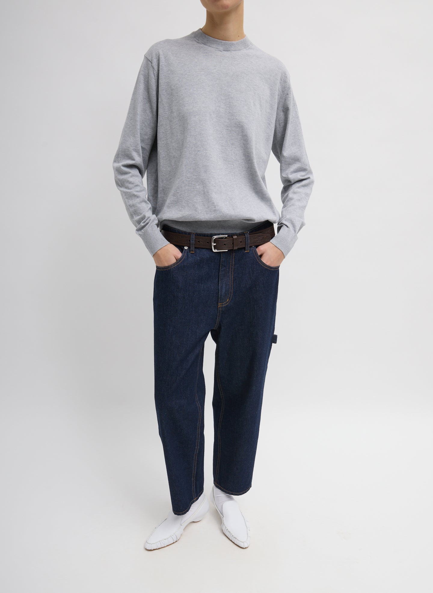 Heather Grey Super Fine Gauge Perfect Men's Pullover - full look, front view on model