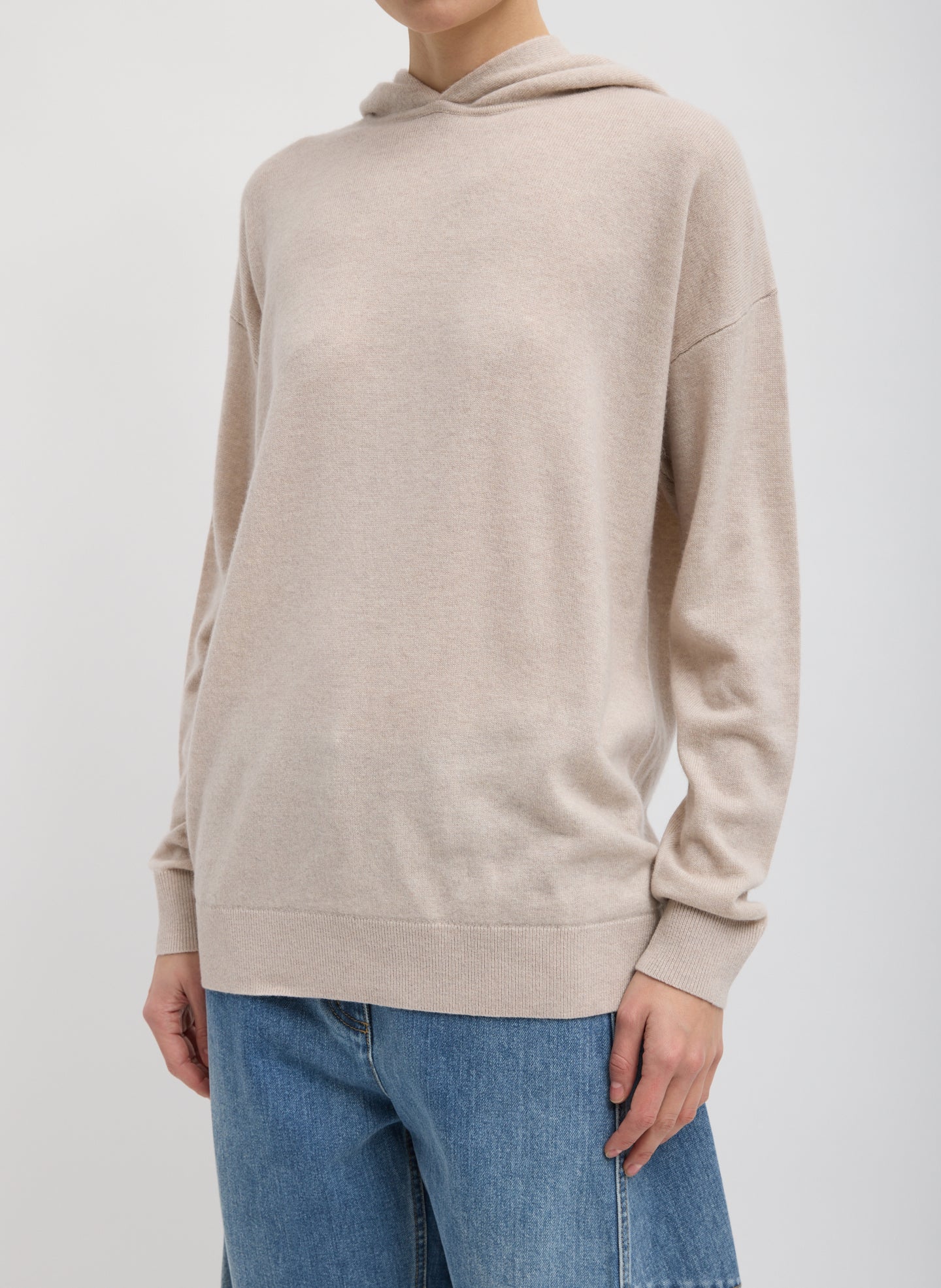 Washable Cashmere Easy Men's Hoodie - Oatmeal Melange Washable Cashmere Easy Men's Hoodie - sweater, front view on model