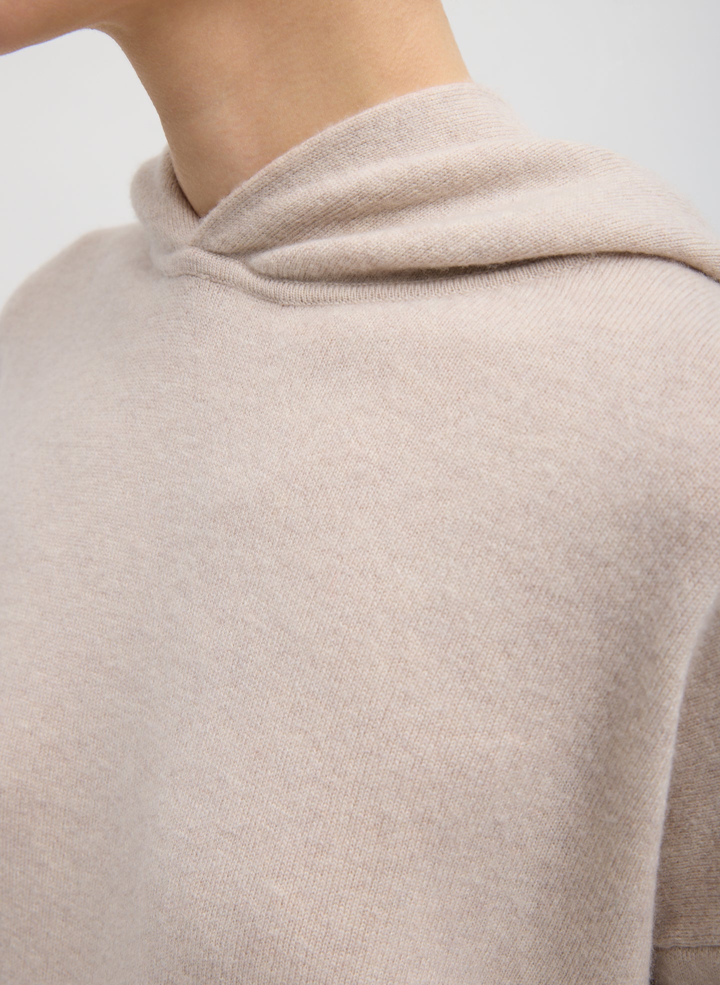 Oatmeal Melange Washable Cashmere Easy Men's Hoodie - closeup of neckline