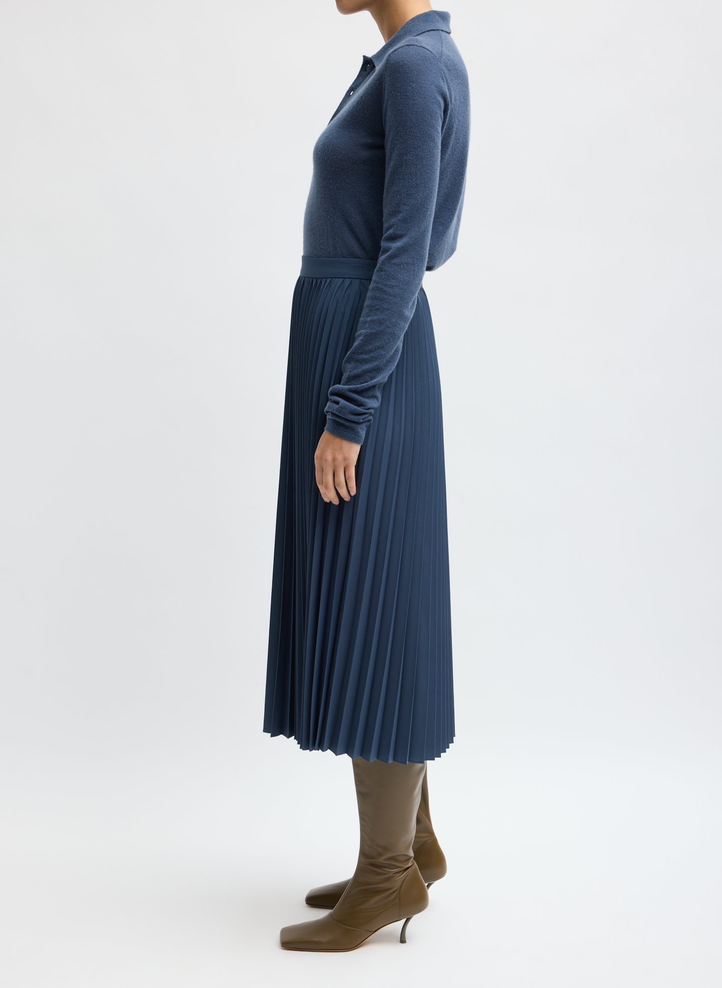 Blue Fog Tropical Wool Pleating Sunray Skirt - side view on model