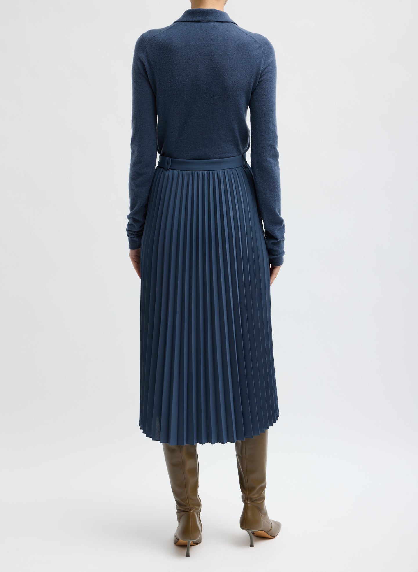 Blue Fog Tropical Wool Pleating Sunray Skirt - back view on model