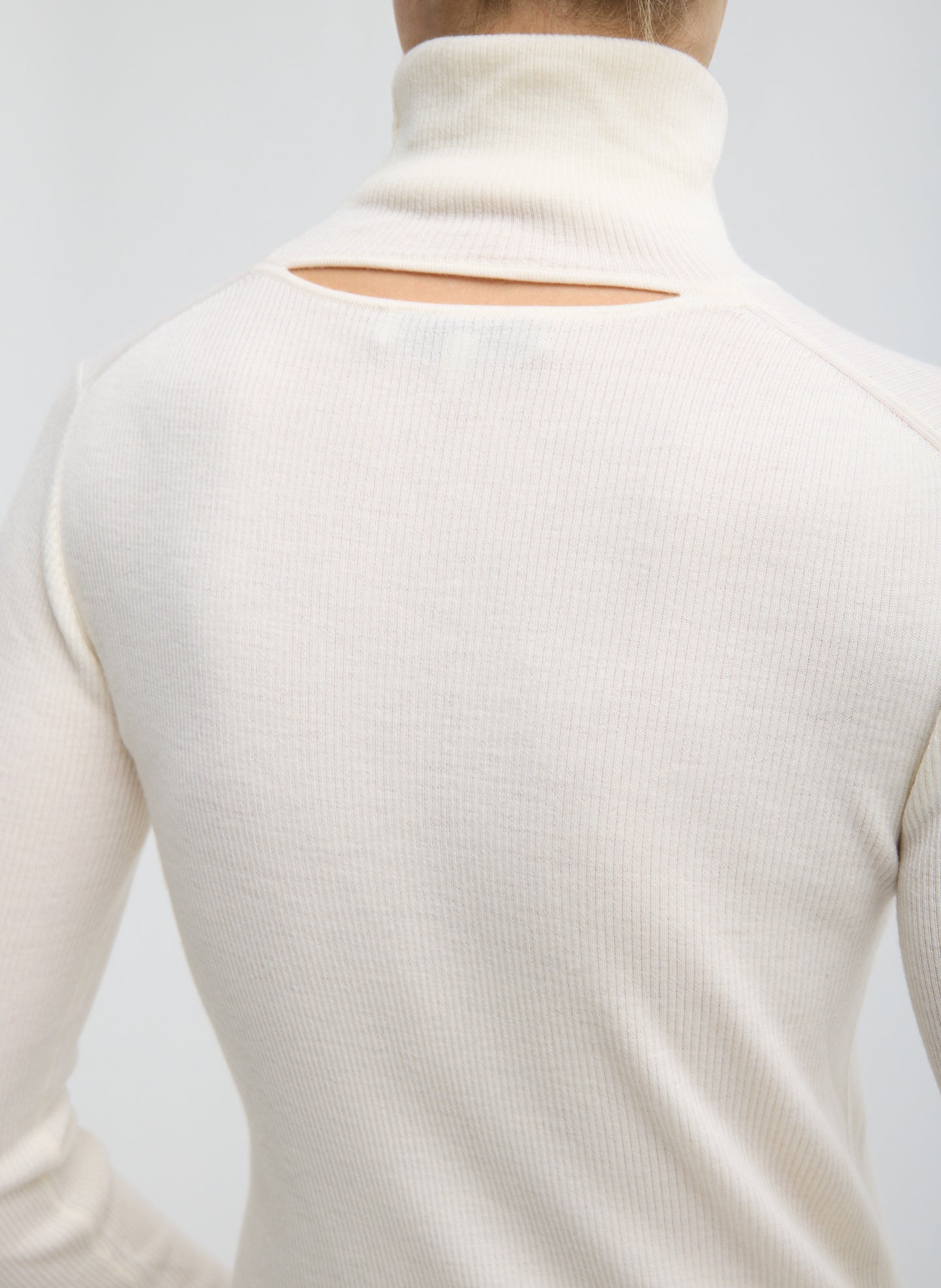 Off White Featherweight Ribbed Sweater Turtleneck Pullover - closeup of cutout detail at back