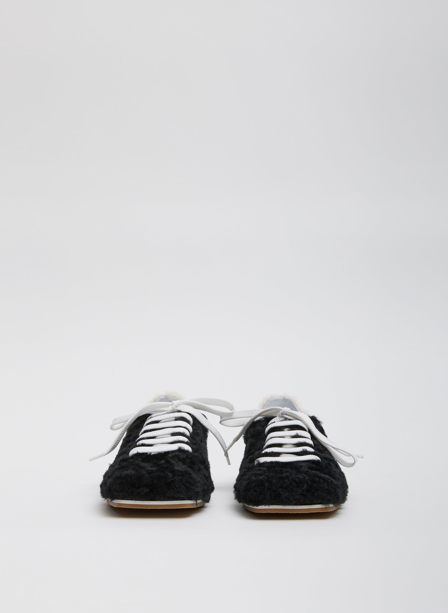 BLACK/WHITE-2