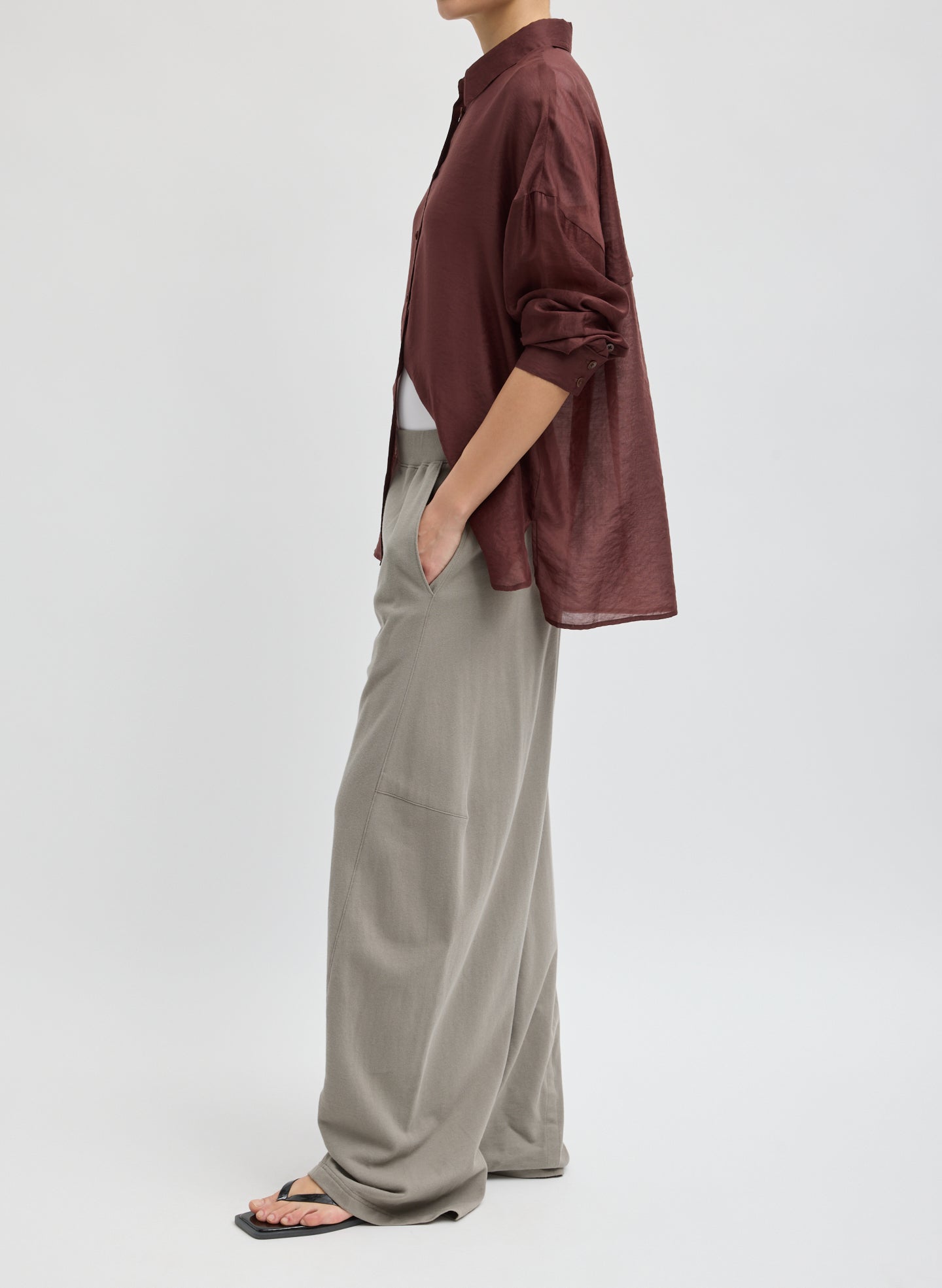 Grey Light Weight Sweatshirting Winslow Pant - barrel leg sweatpant, side view on model
