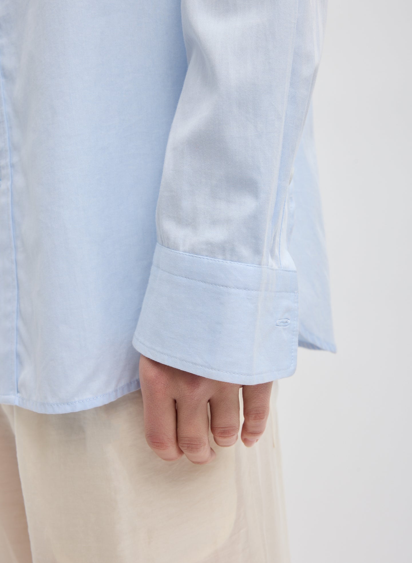 Light Blue Charlie Men's Slim Shirt - closeup of sleeve detail