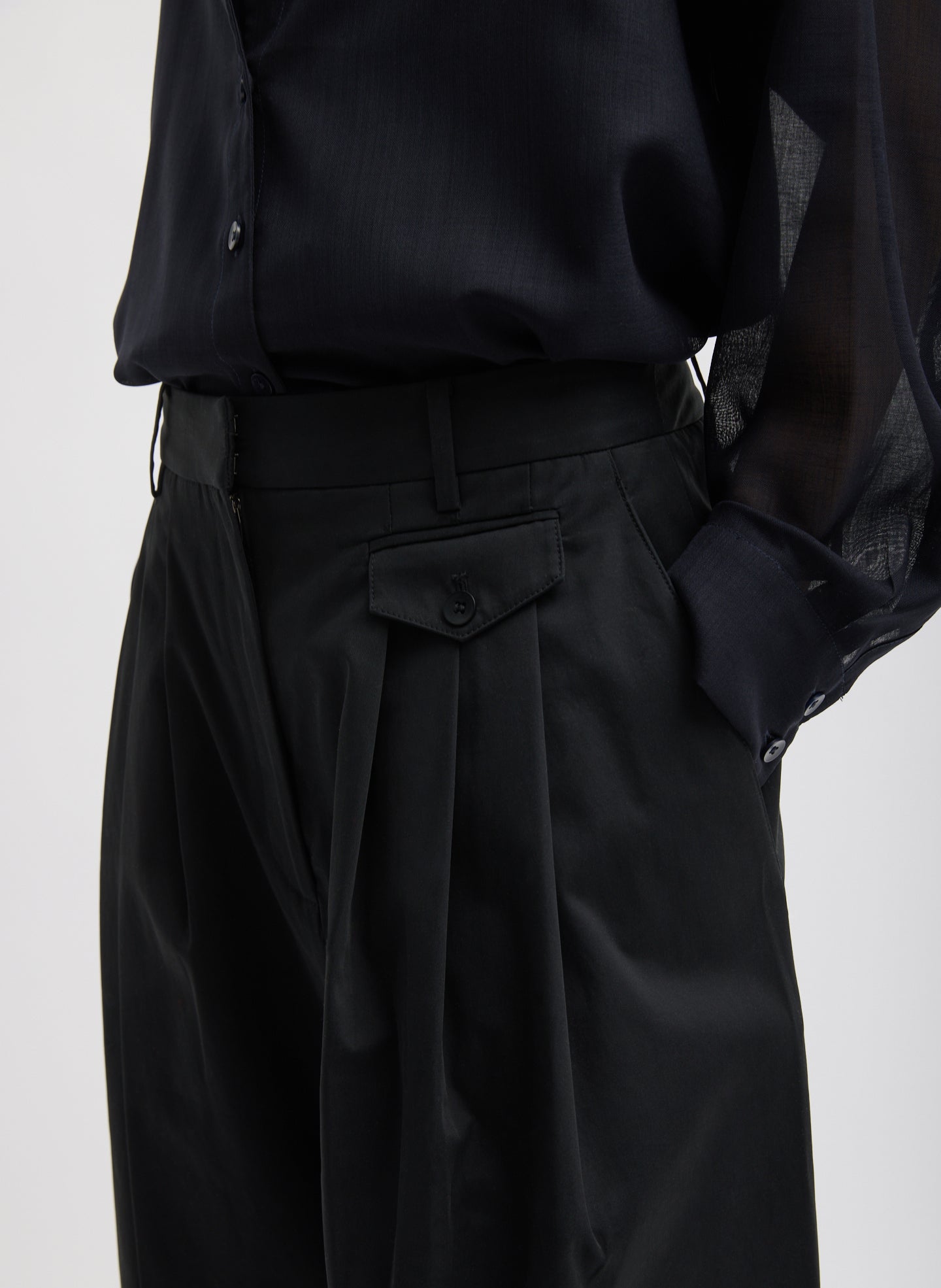 Black Bio Twill Triple Pleat Short - closeup of front pocket and pleat detailing