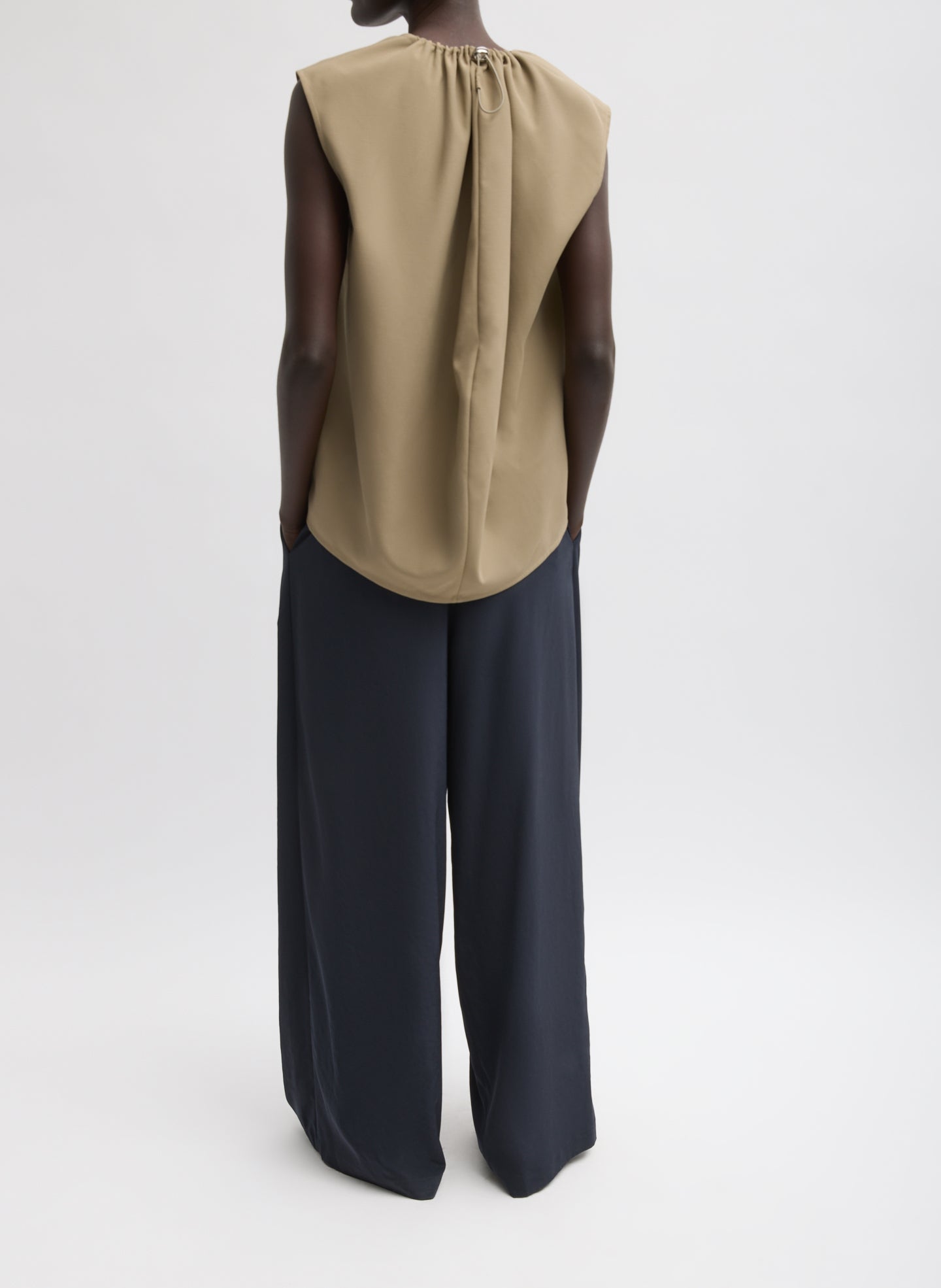 KHAKI-2