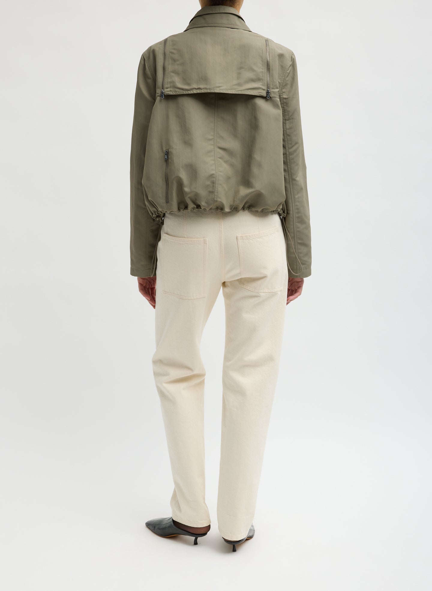 Dark Hazelnut Techy Twill Trapeze Anorak Bomber - green bomber jacket, back view on model