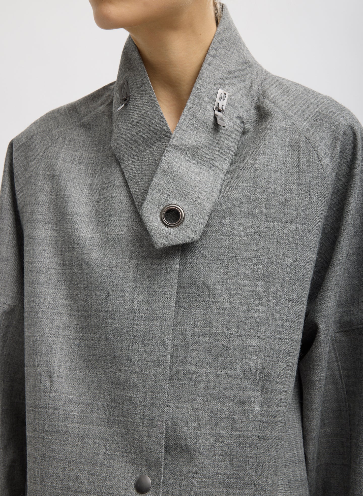 Grey Techy Bonded Wool Olivier Blazer - closeup of collar