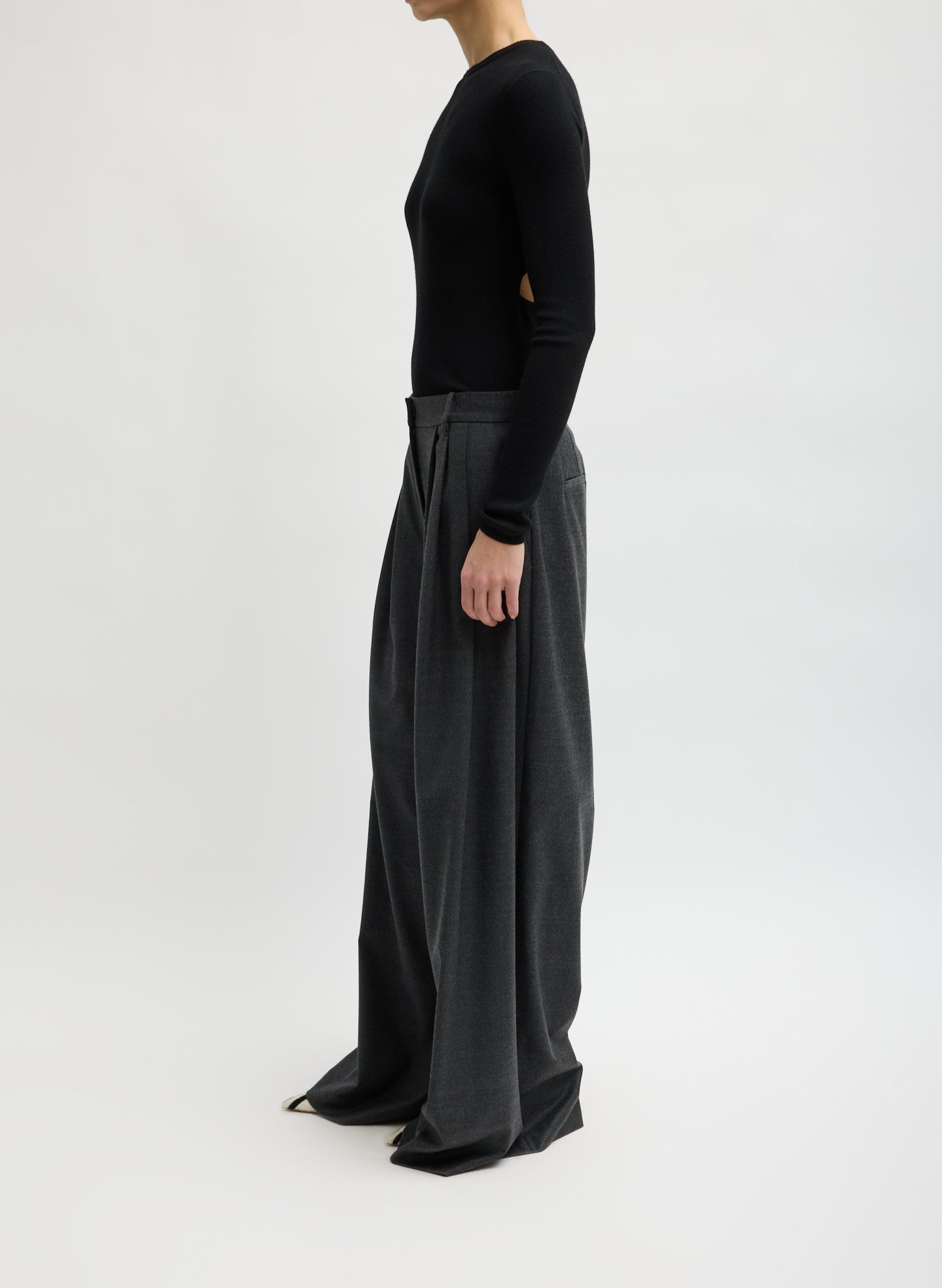 Dark Heather Grey Cozy Flanner Triple Pleat Pant - wide leg pleated trouser, side view on model