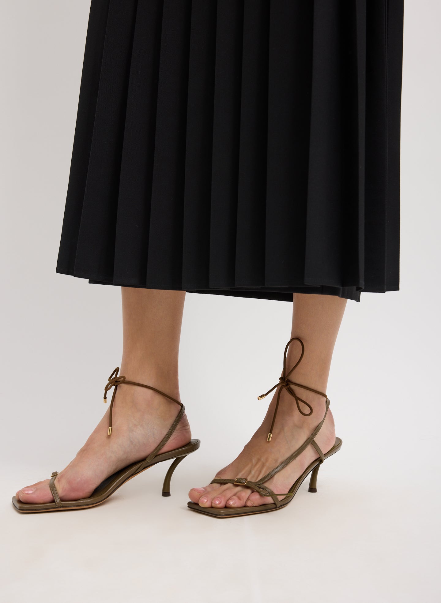 Grain De Poudre Convertible Pleated Skirt