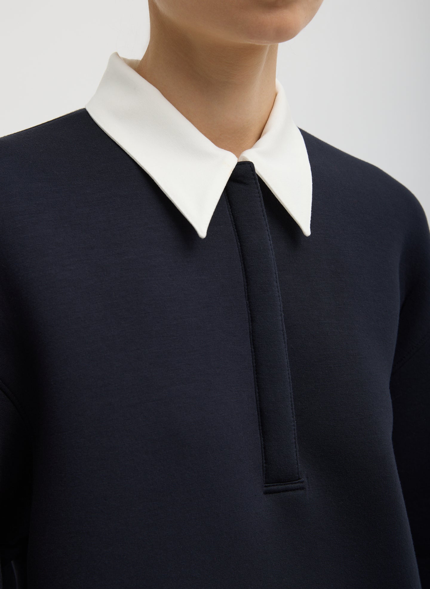 Dark Navy Bonded Viscose Sculpted Polo - closeup of white contrast collar