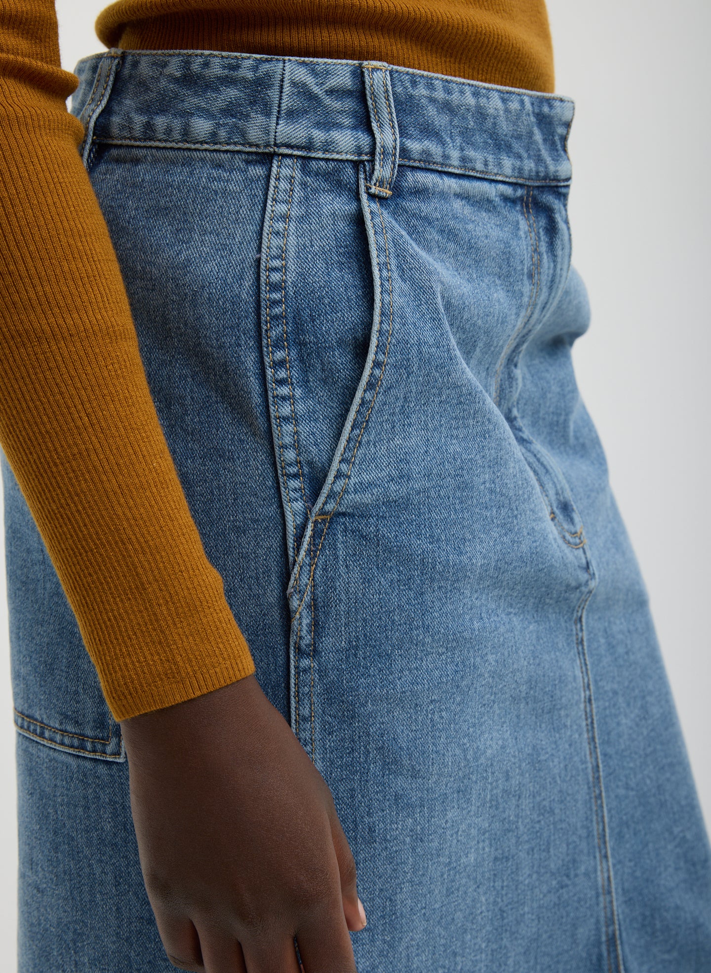 Classic Denim Sculpted Silke Skirt