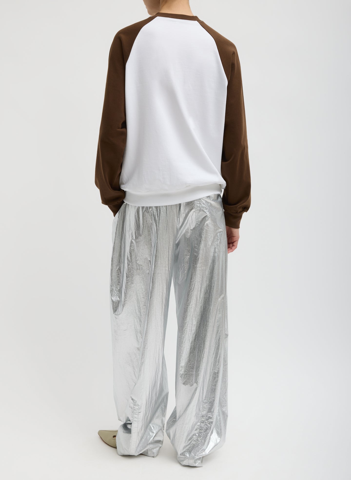 Brown Multi Perfect T-Shirt Vintage Sweatshirt - two-tone v-neck sweatshirt, back view on model