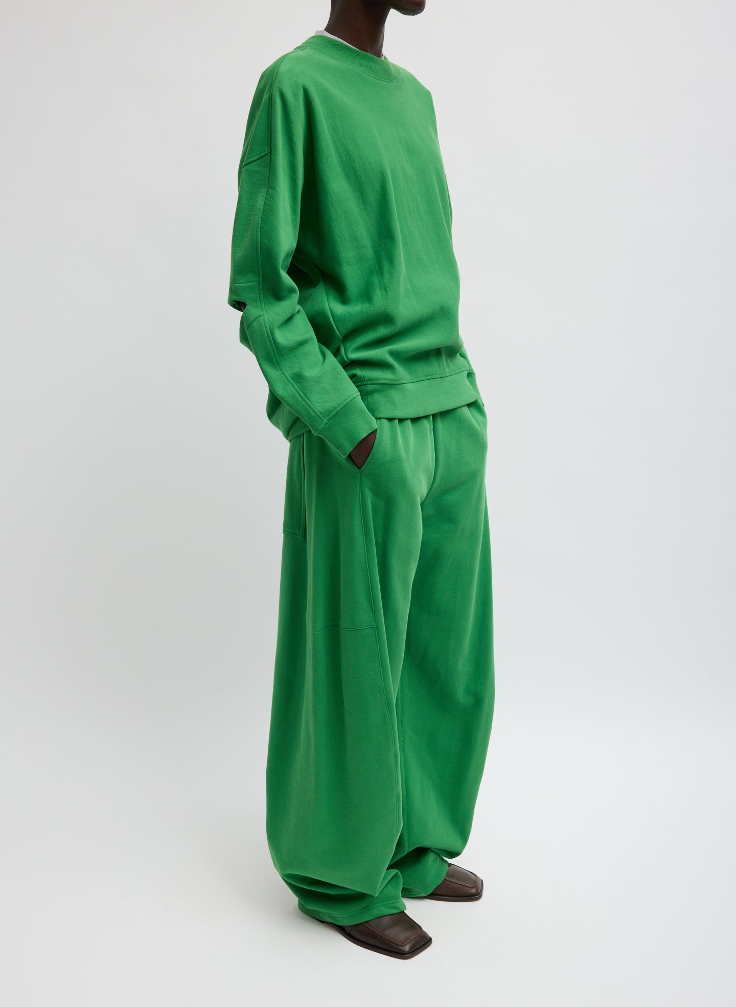 Green Sweatshirting Winslow Pant - barrel leg lounge pant, side view on model