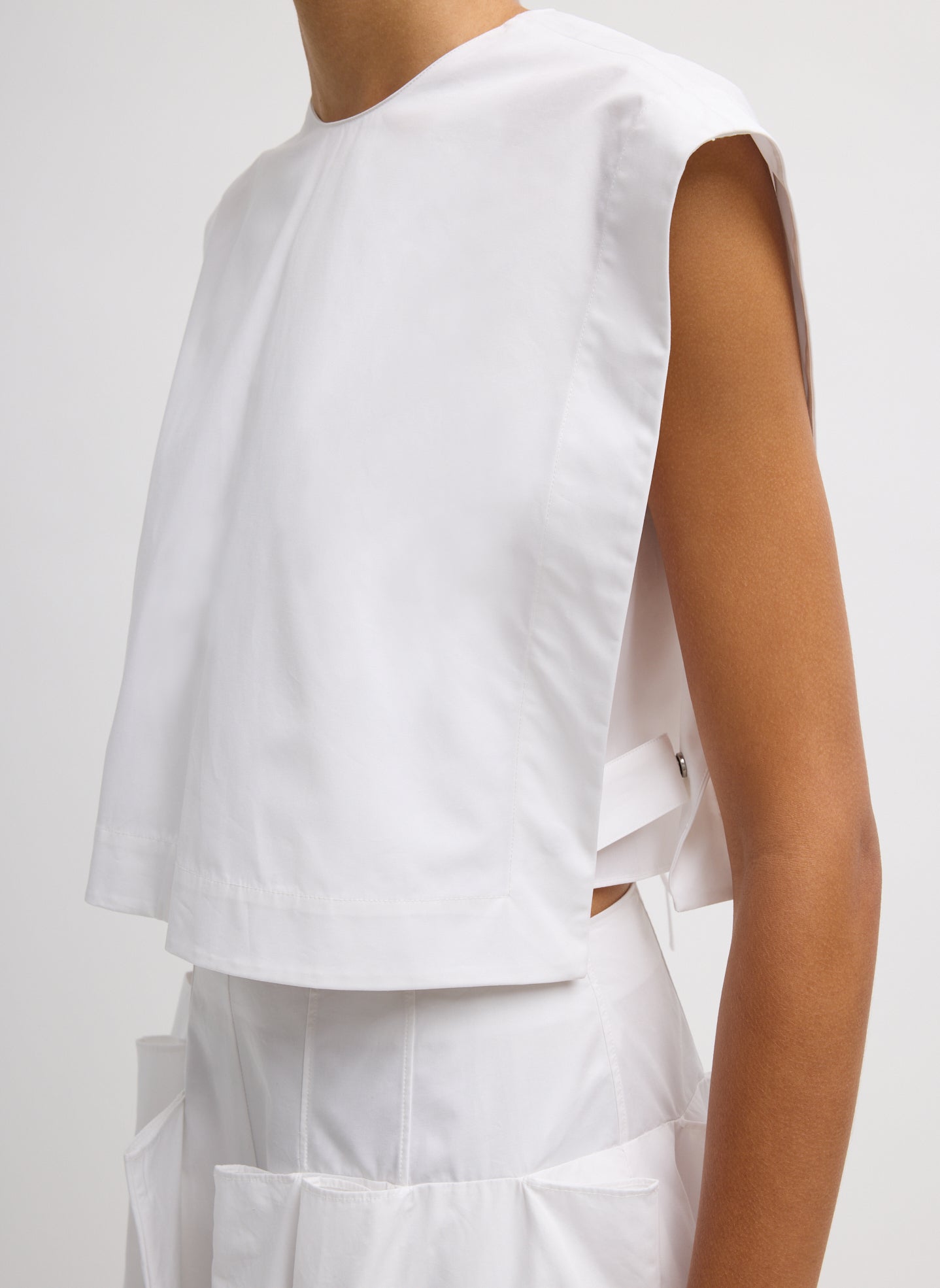 White Compact Eco Poplin Cropped Square Top - side view on model