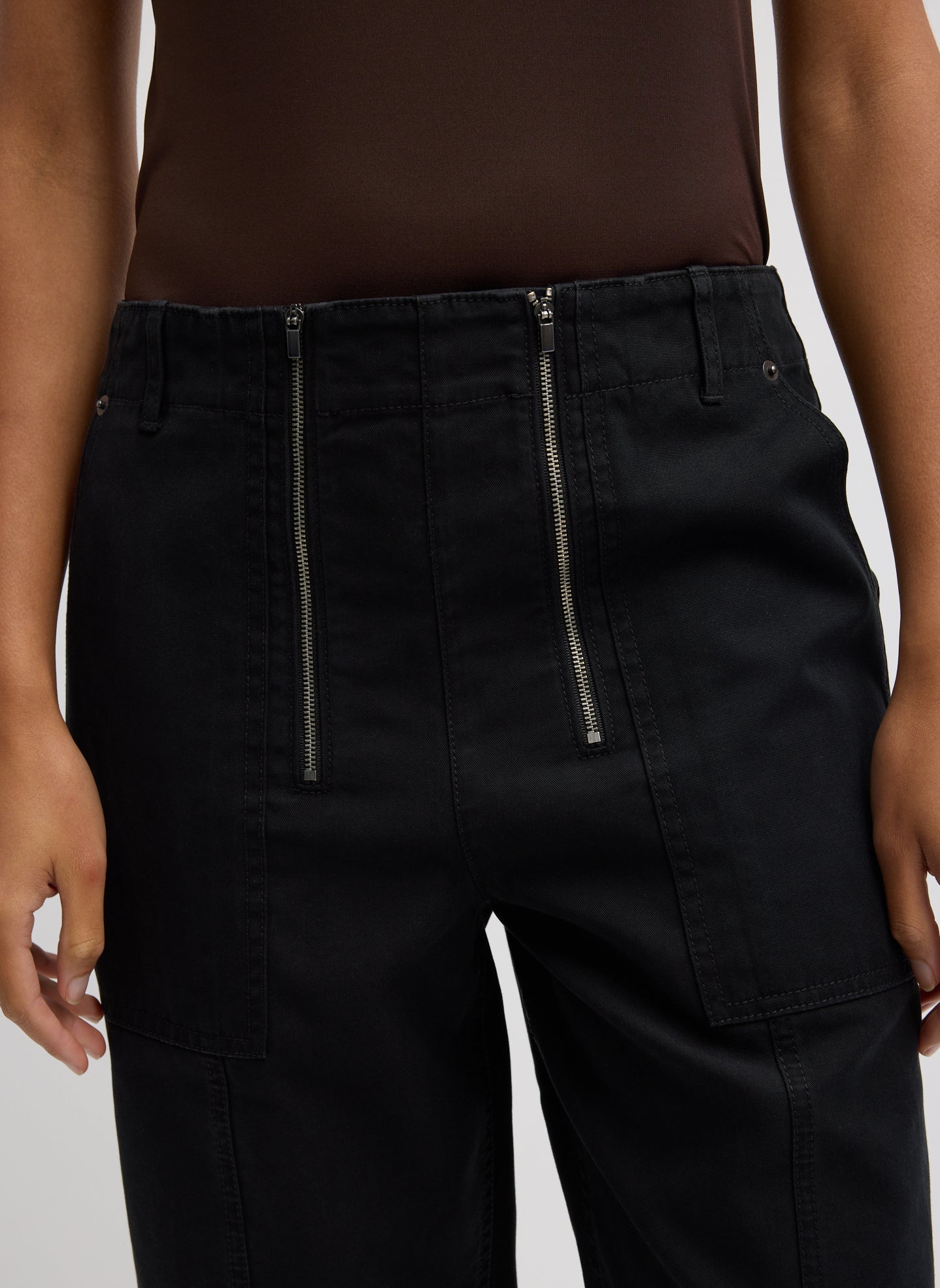 Black Patchwork Twill Cargo Fischer Jean - closeup of front zip detail