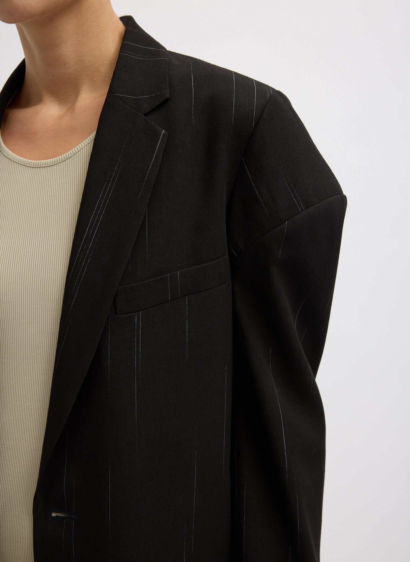 Viscose Suiting Hinged Sleeve Blazer - closeup of hinged sleeve detail
