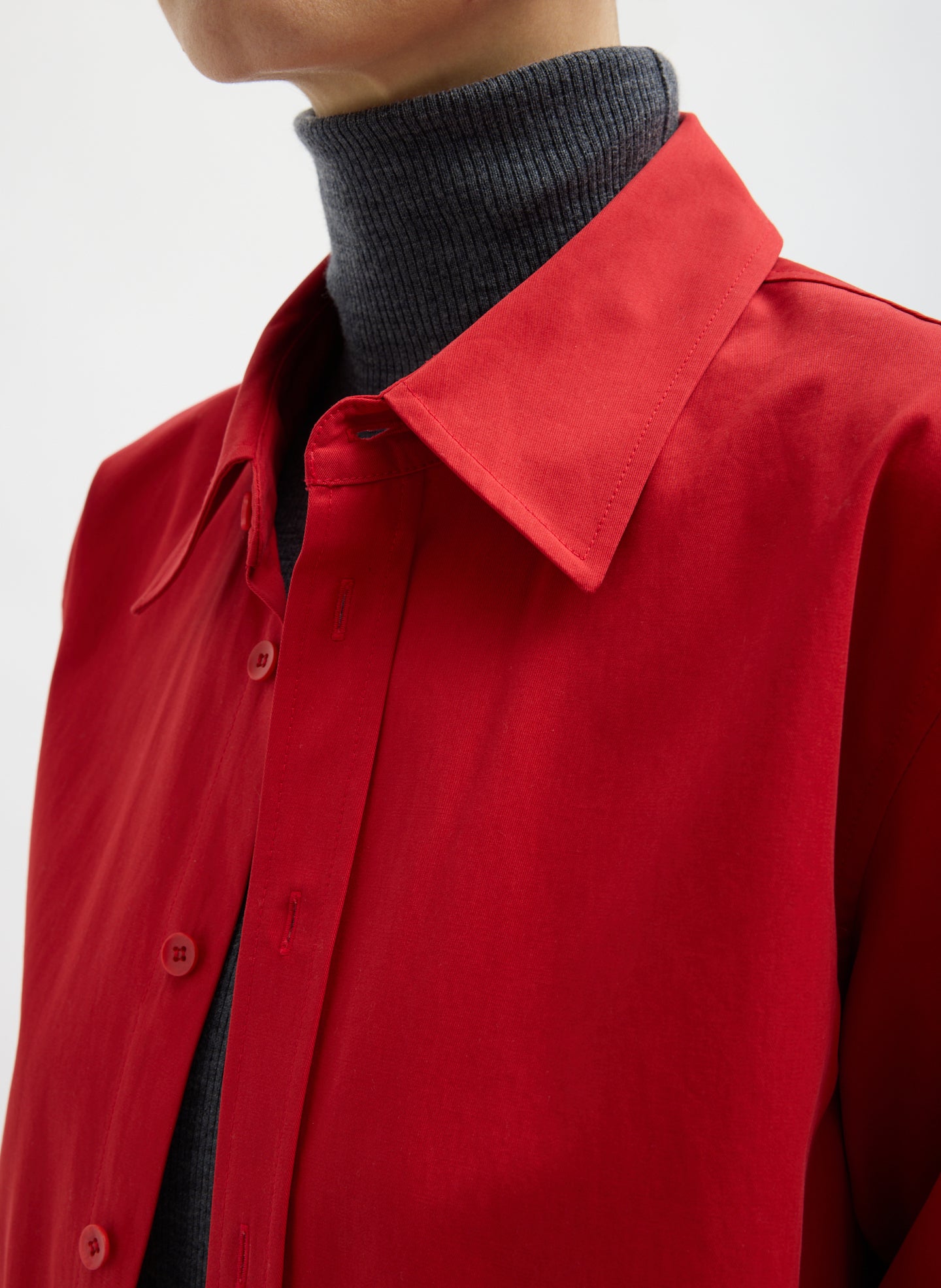 Red Bio Twill Easy Shirt - closeup of collar detail