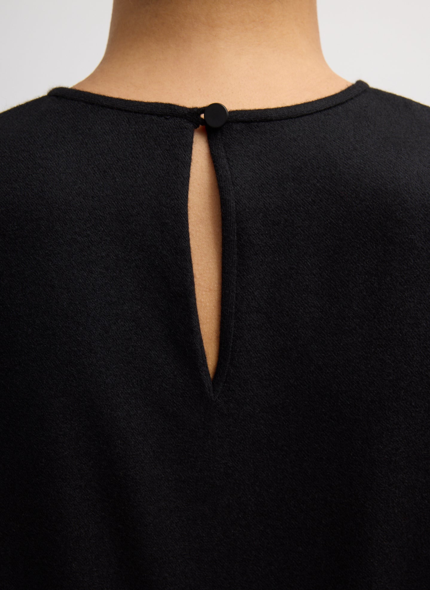 Black Cashmere Suiting Easy T-Shirt - closeup of back closure detail