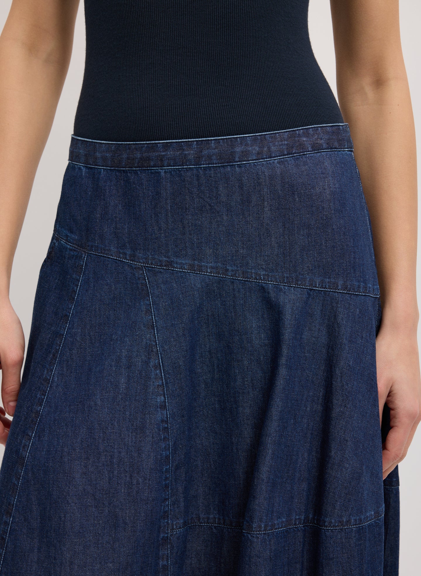Light Weight Indigo Denim Asymmetrical Balloon Skirt - closeup of waistband detail