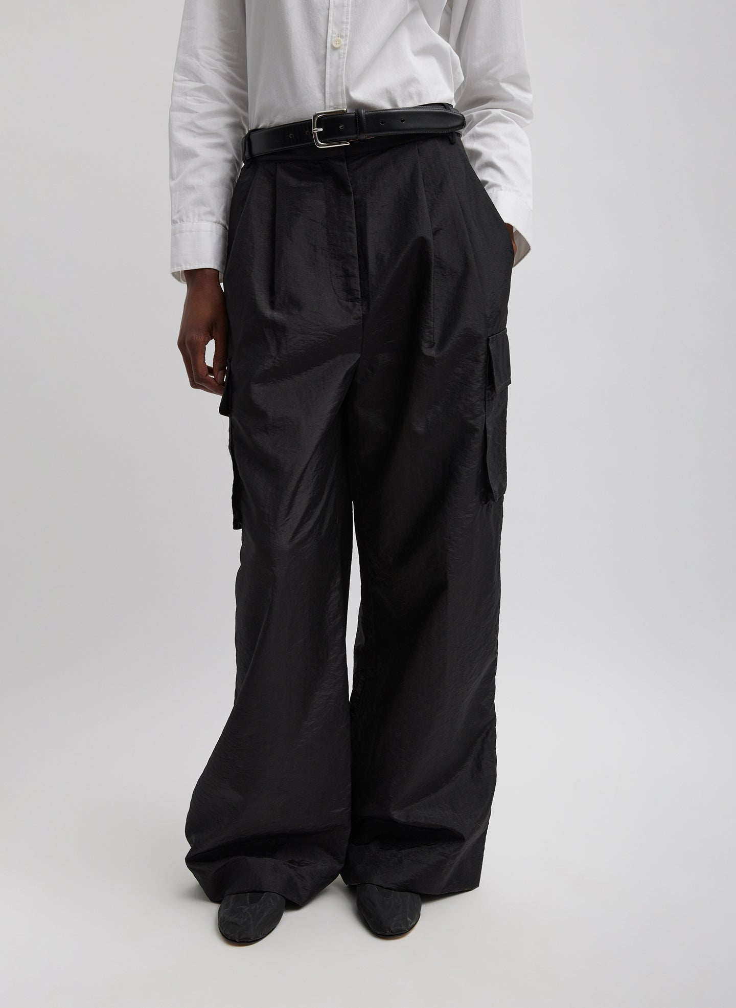 Black Stella Crispy Nylon Pleated Cargo Pant - oversized fit, front view on model
