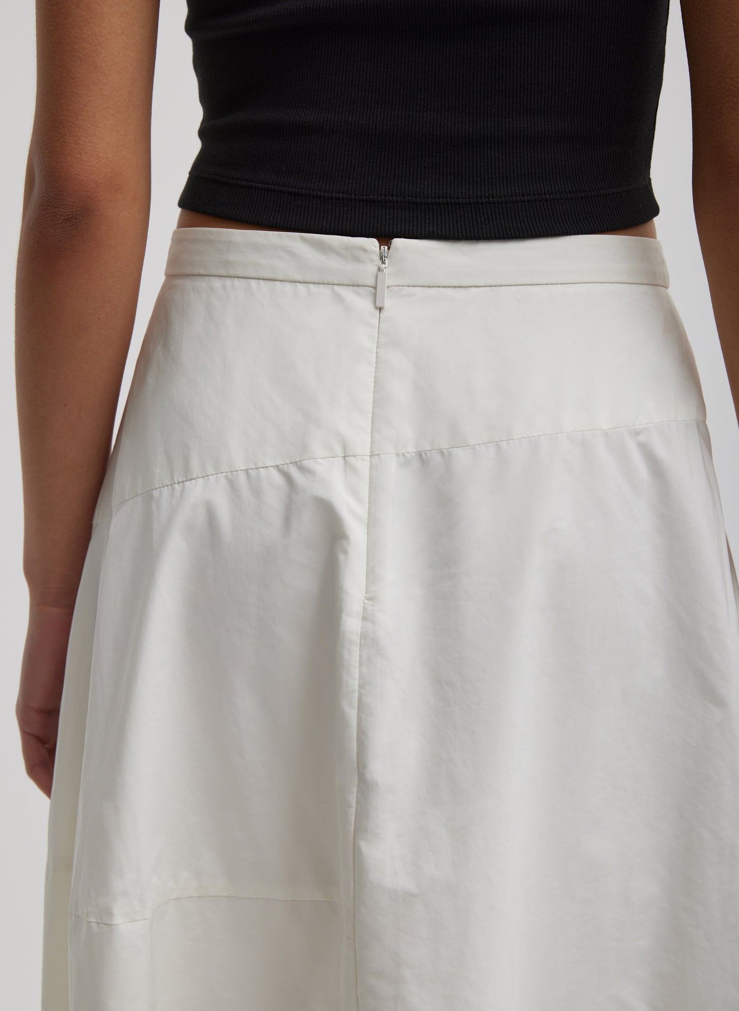 Off White Nylon Asymmetrical Balloon Skirt - closeup of zip detail at back