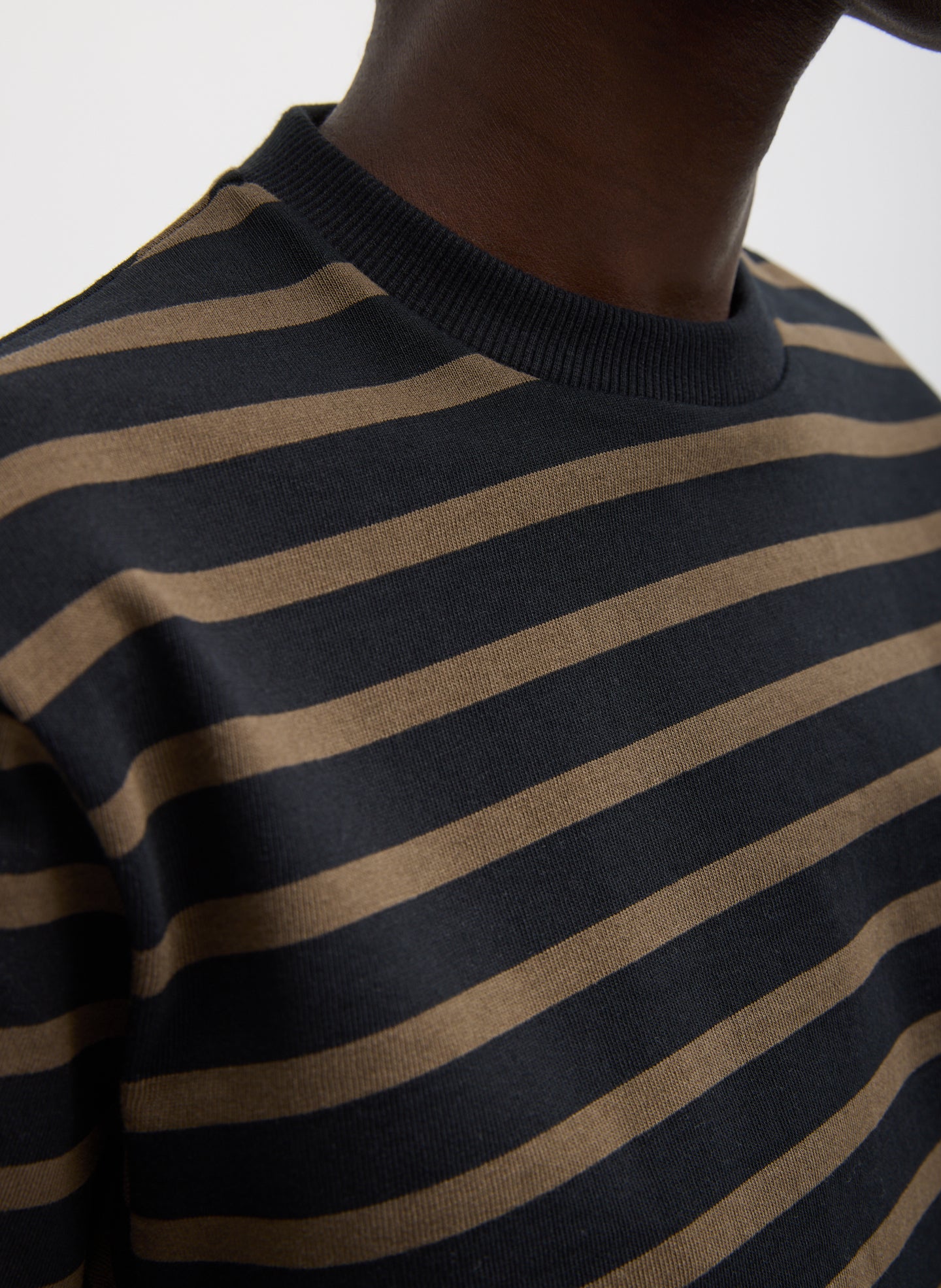 Brown and Black Striped Perfect Unisex Long Sleeve T-Shirt - closeup of neckline