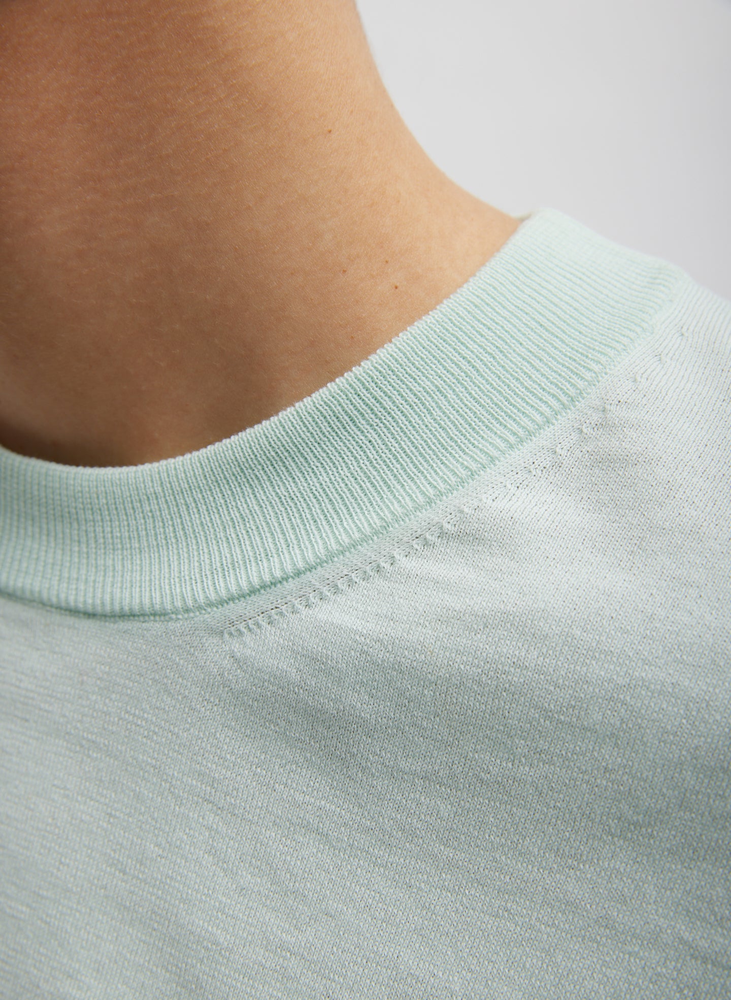 Pale Mint-2