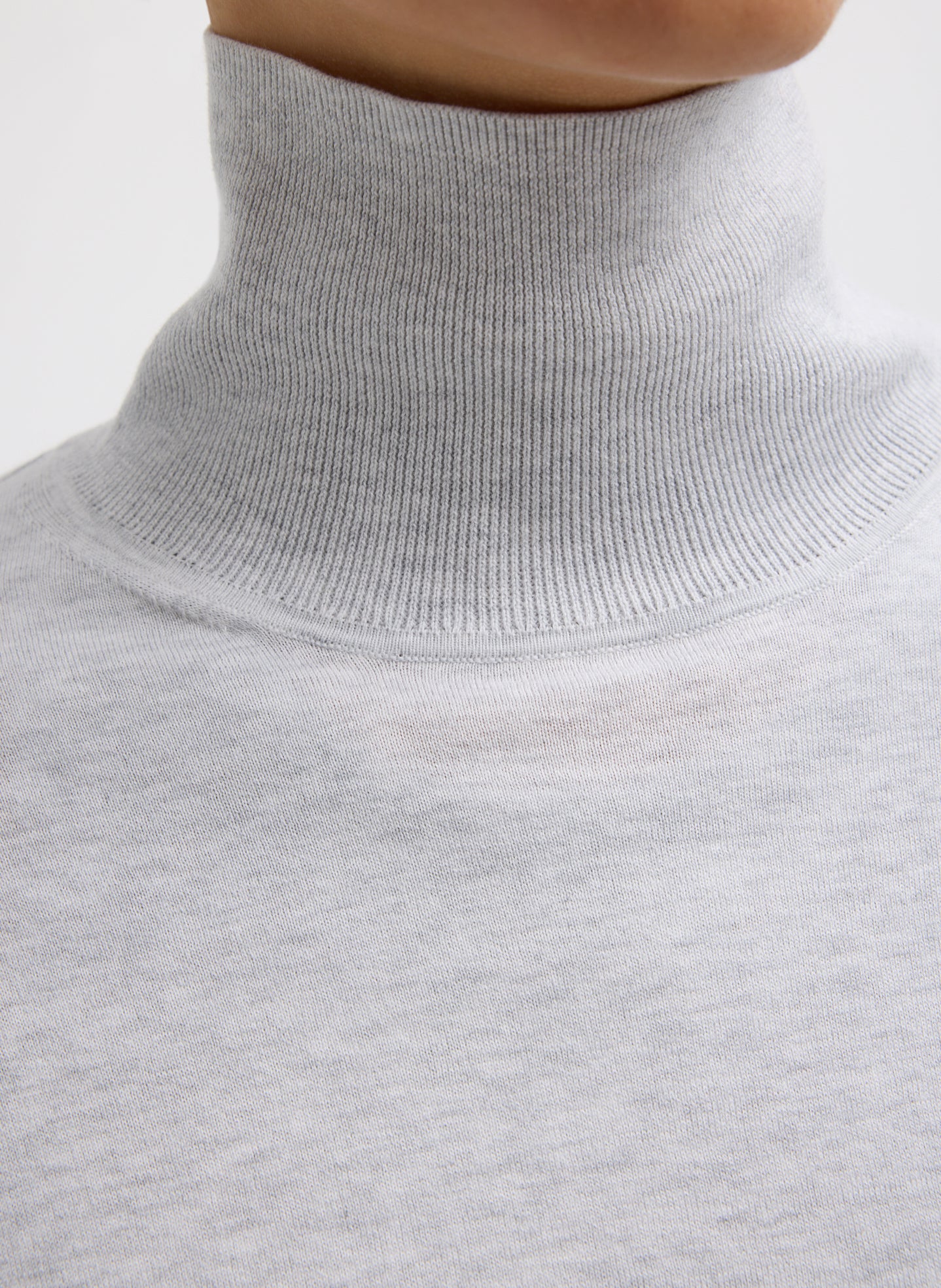 Heather Grey Super Fine Gauge Turtleneck - closeup of ribbed turtleneck
