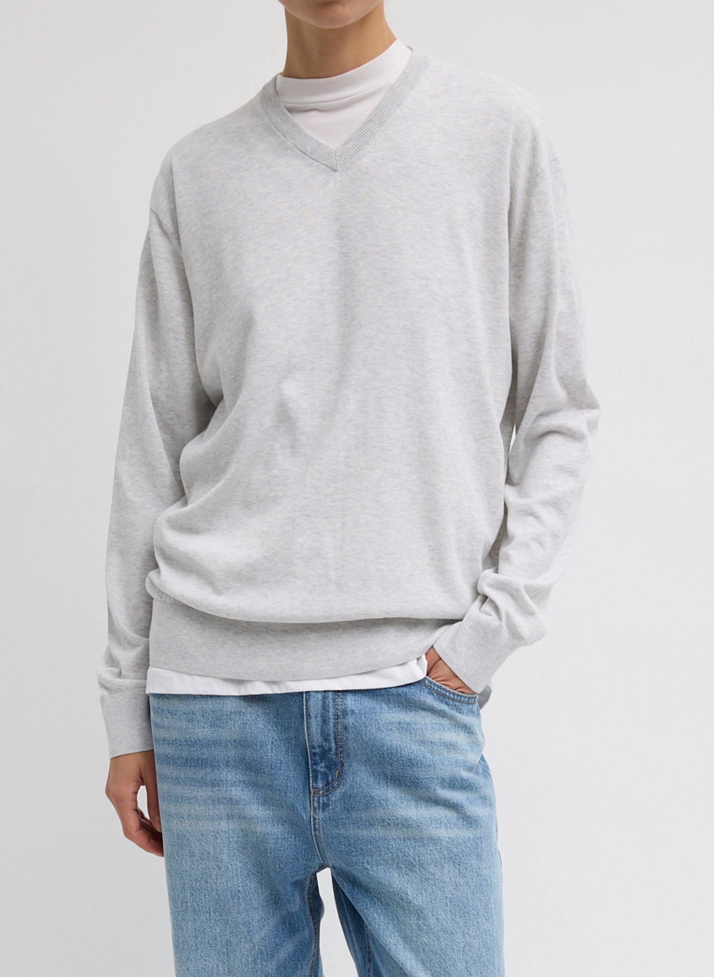 Super Fine Gauge Perfect V-Neck Men's Pullover – Tibi Official