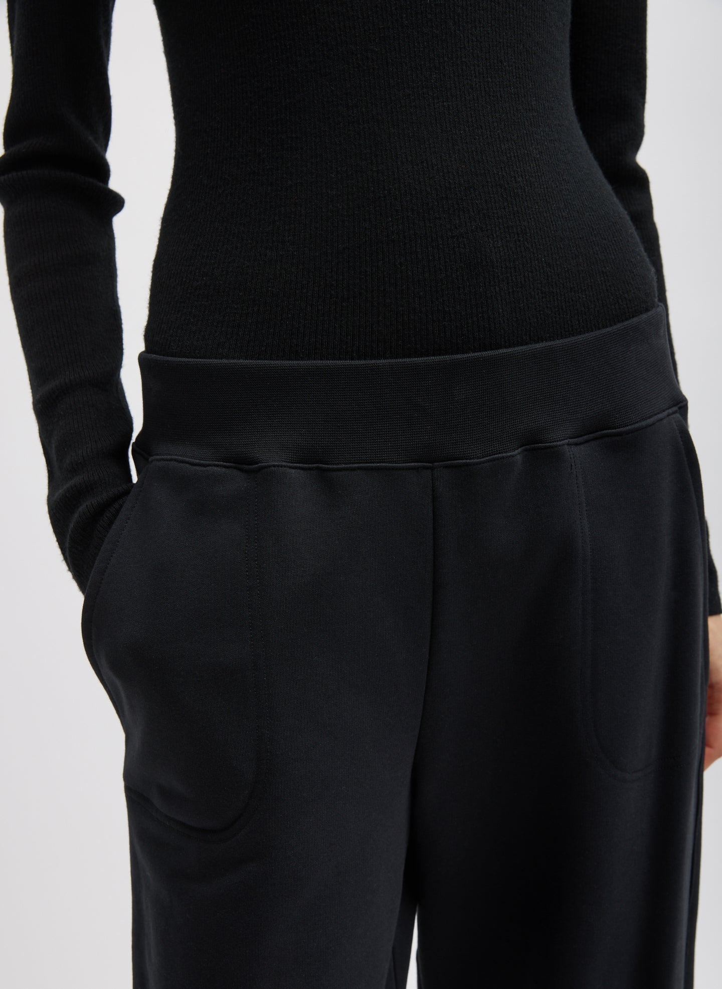 BLACK-4