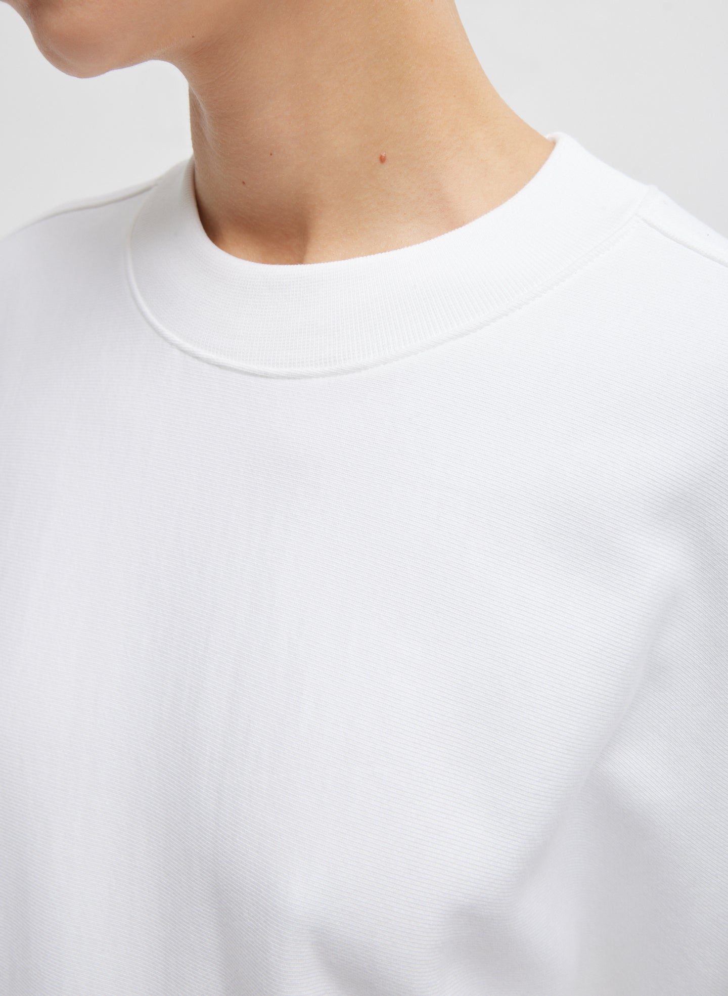 White Cocoon Crewneck Sweatshirt - closeup of neckline