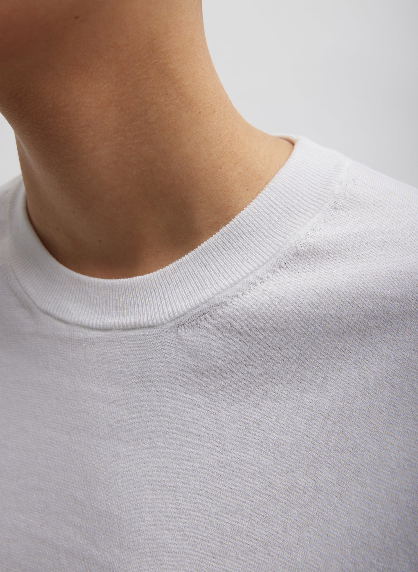 White Super Fine Gauge Perfect Short Sleeve Men's Pullover - closeup of neckline