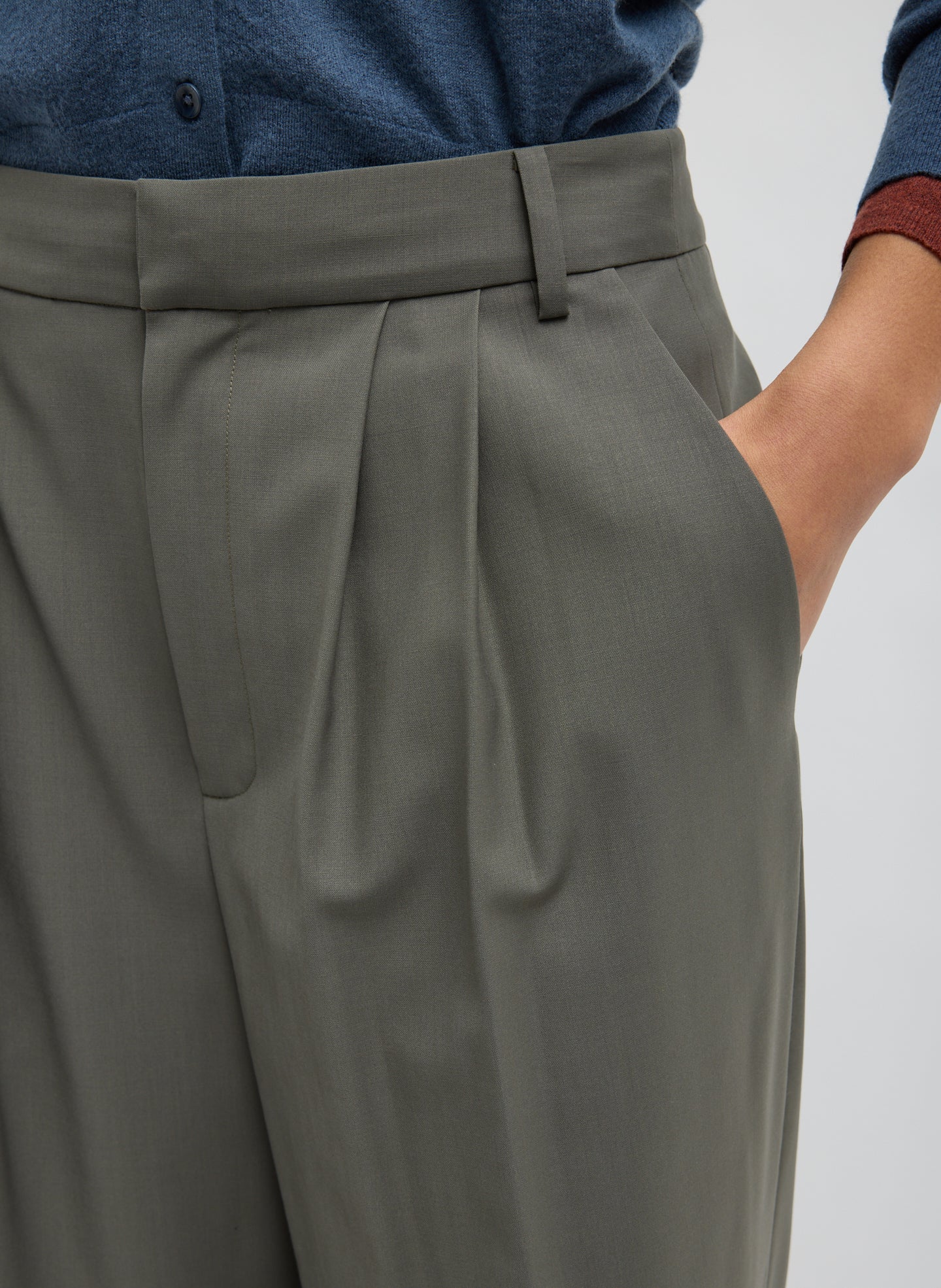 Dark Stone Grey Tropical Wool Stella Pant - closeup of pocket detail