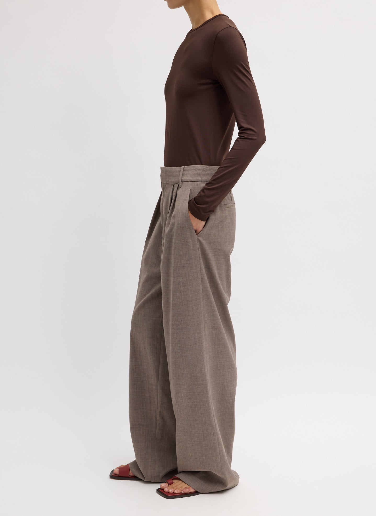 Cedar Melange Tropical Wool Stella Pant - pleated trouser, side view on model