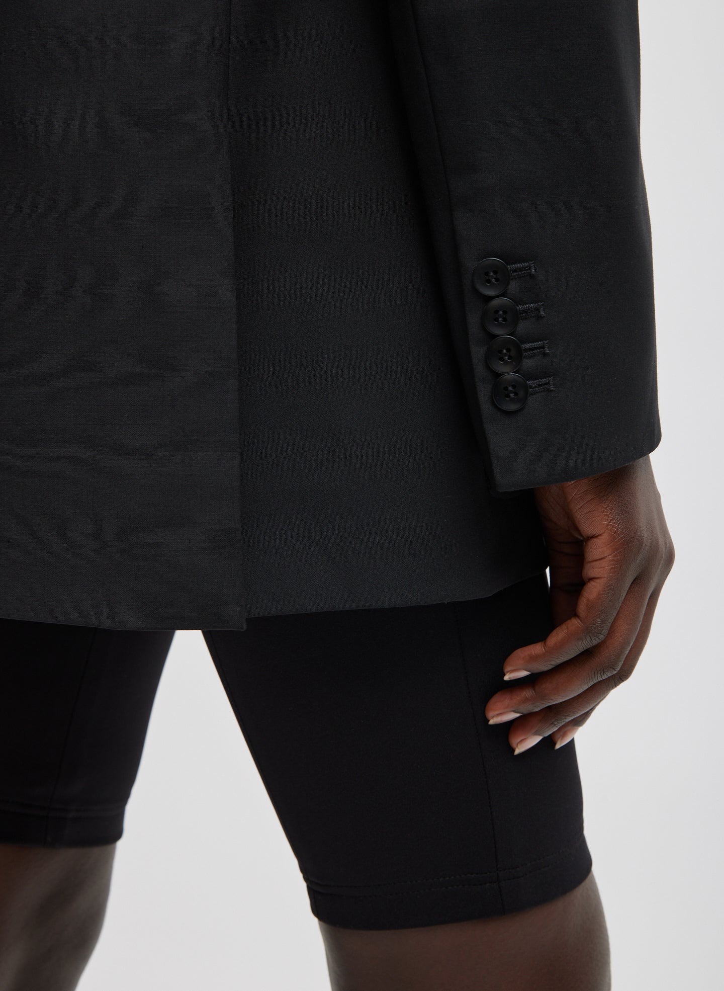 Black Tropical Wool Max Blazer - closeup of button details at sleeve