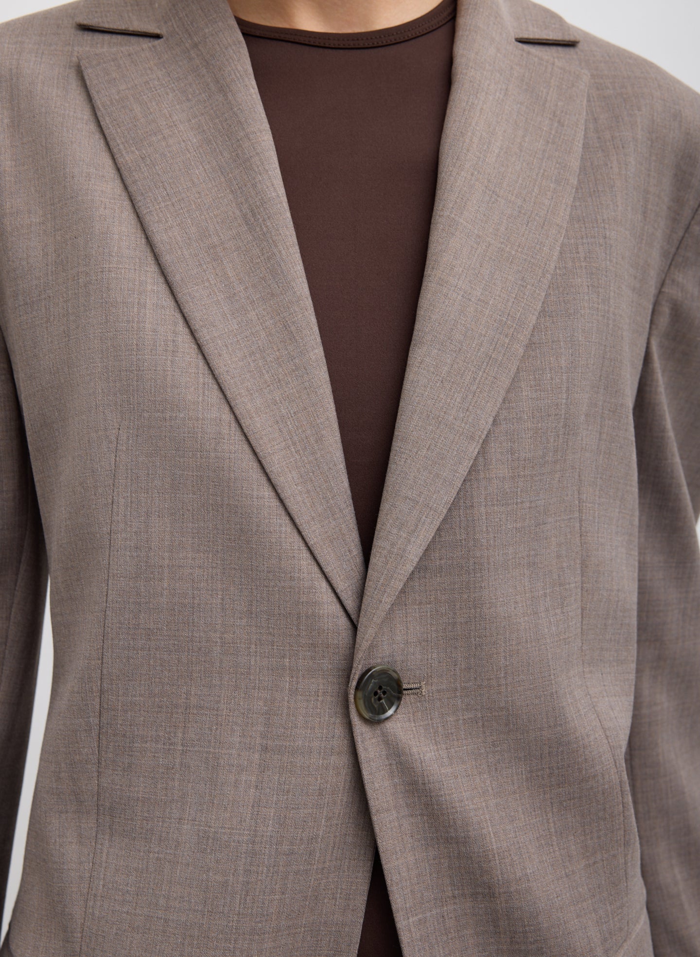 Cedar Melange Tropical Wool Sculpted Blazer - closeup of front button closure