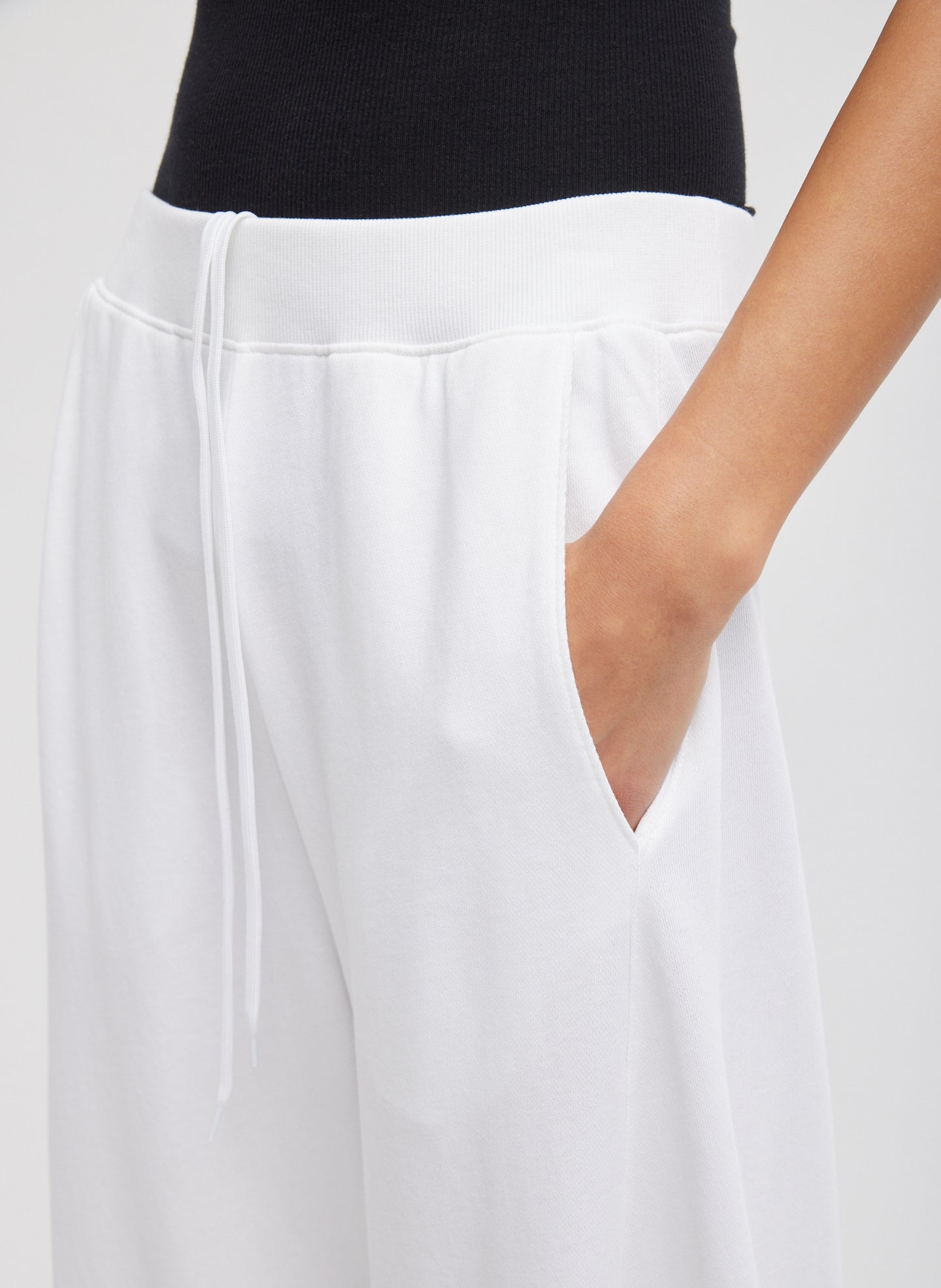 White Light Weight Sweatshirting Winslow Pant - closeup of side pocket detail