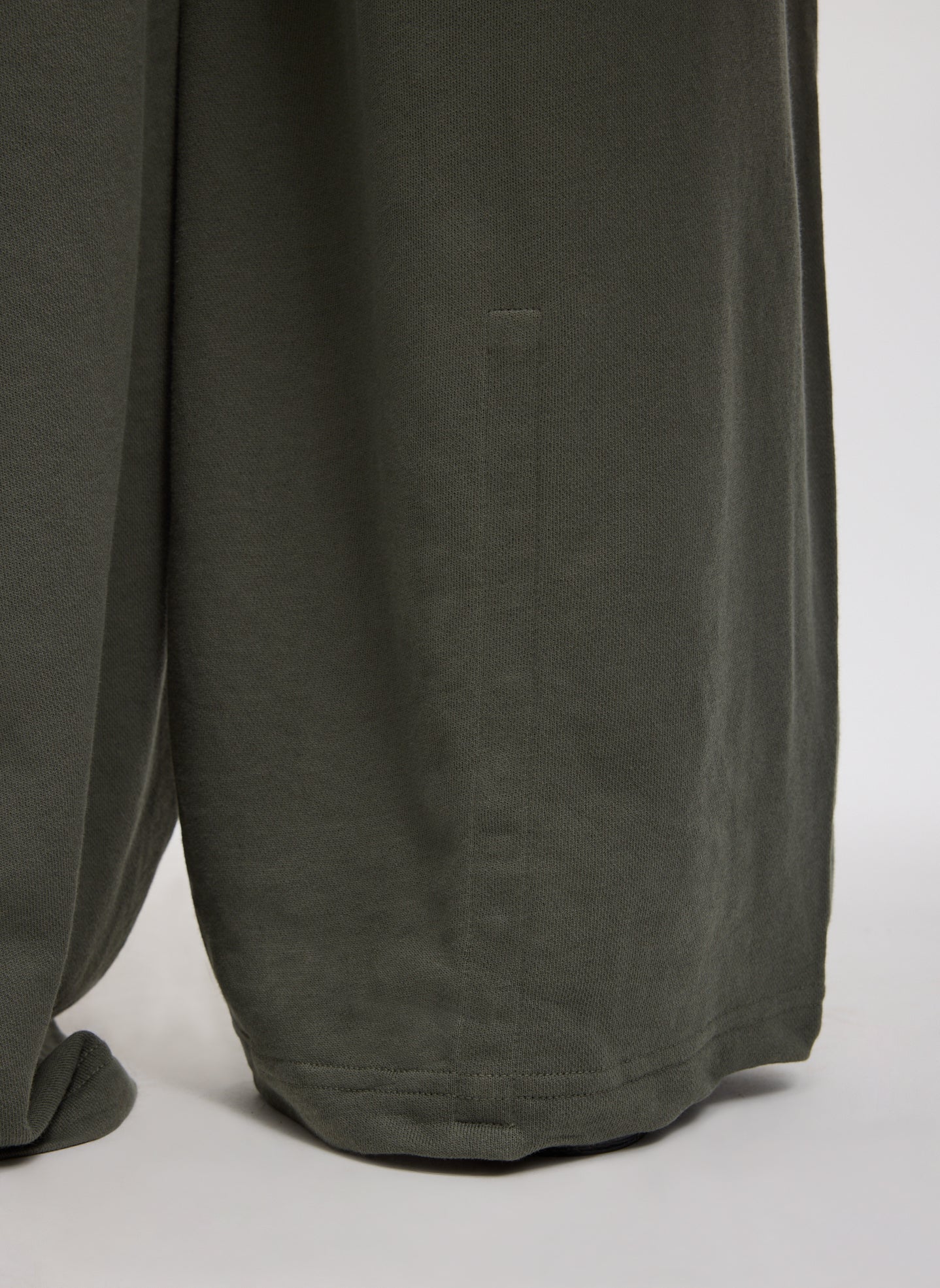 Olive Green Light Weight Sweatshirting Winslow Pant - closeup of hidden snap details