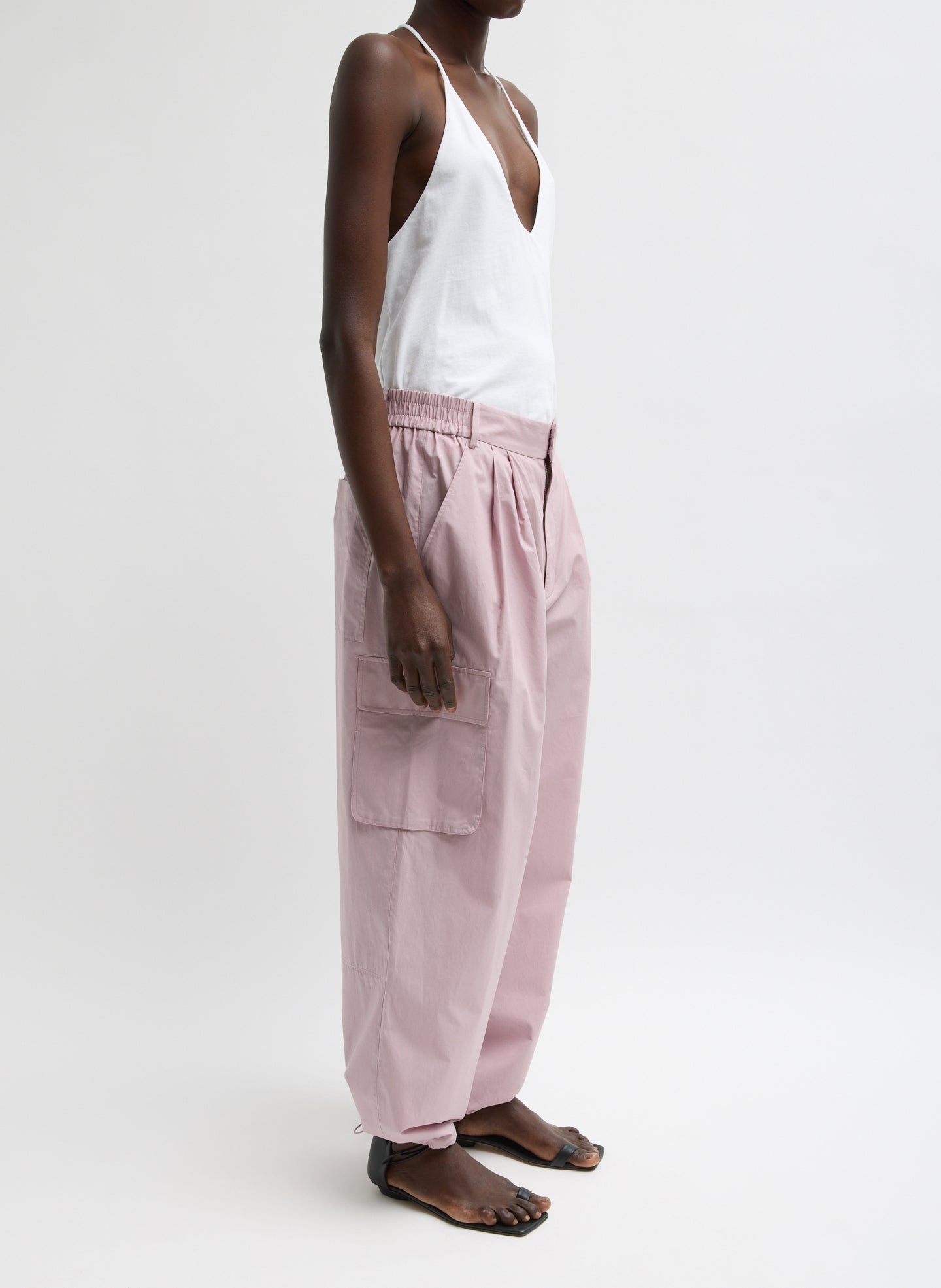 MAUVE-4