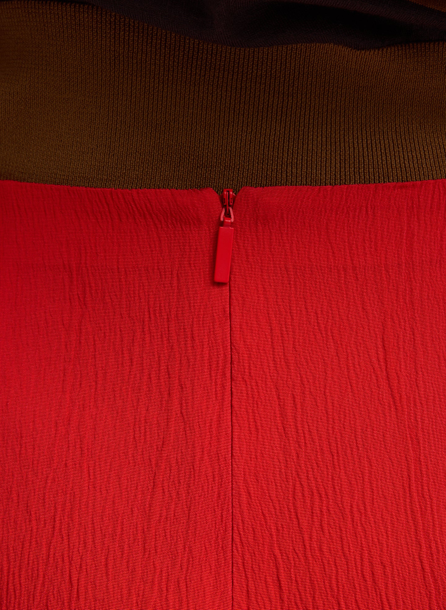 Red Creased Stretch Crepe Skort - closeup of zip closure detail