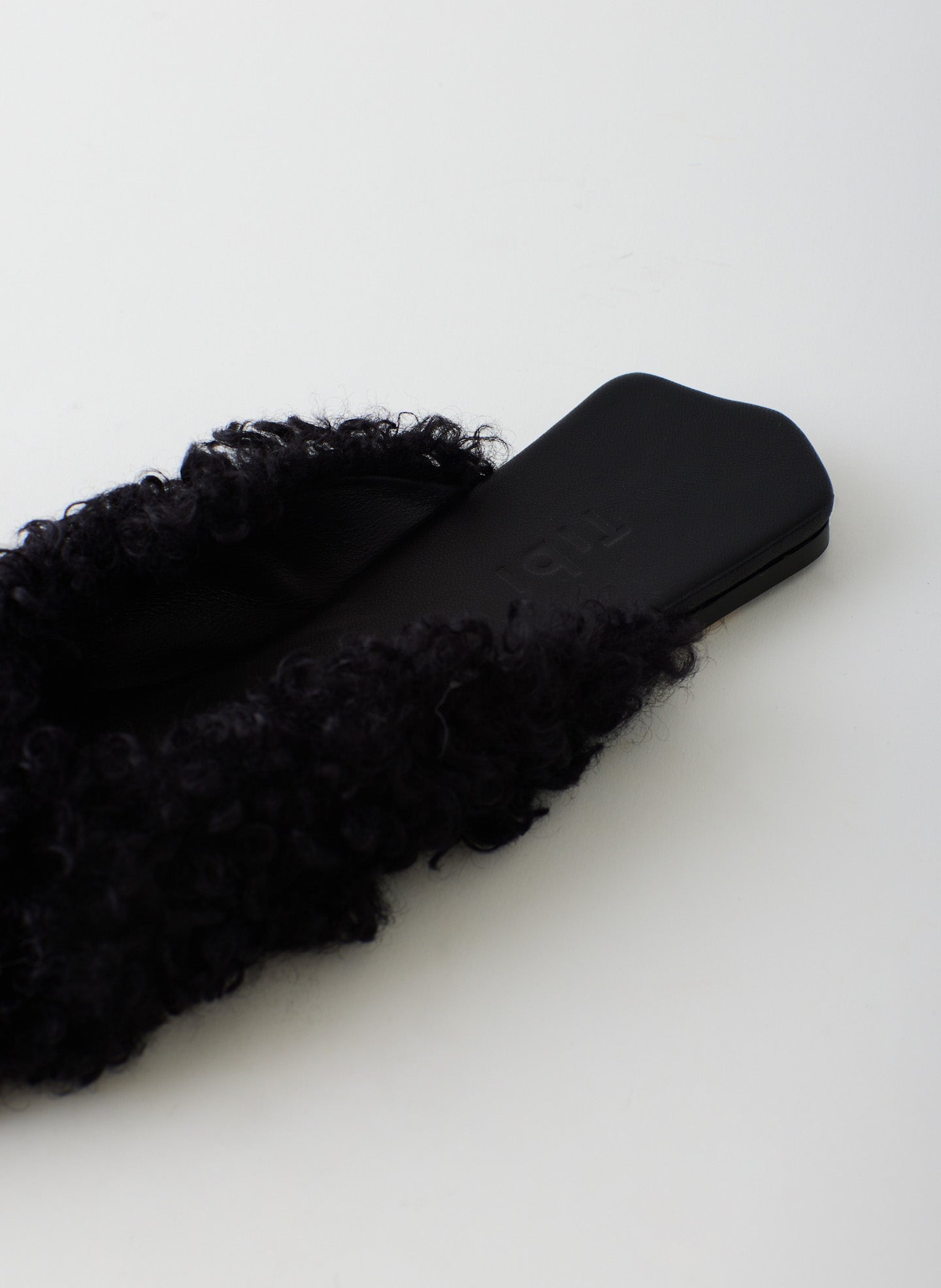 Black-05