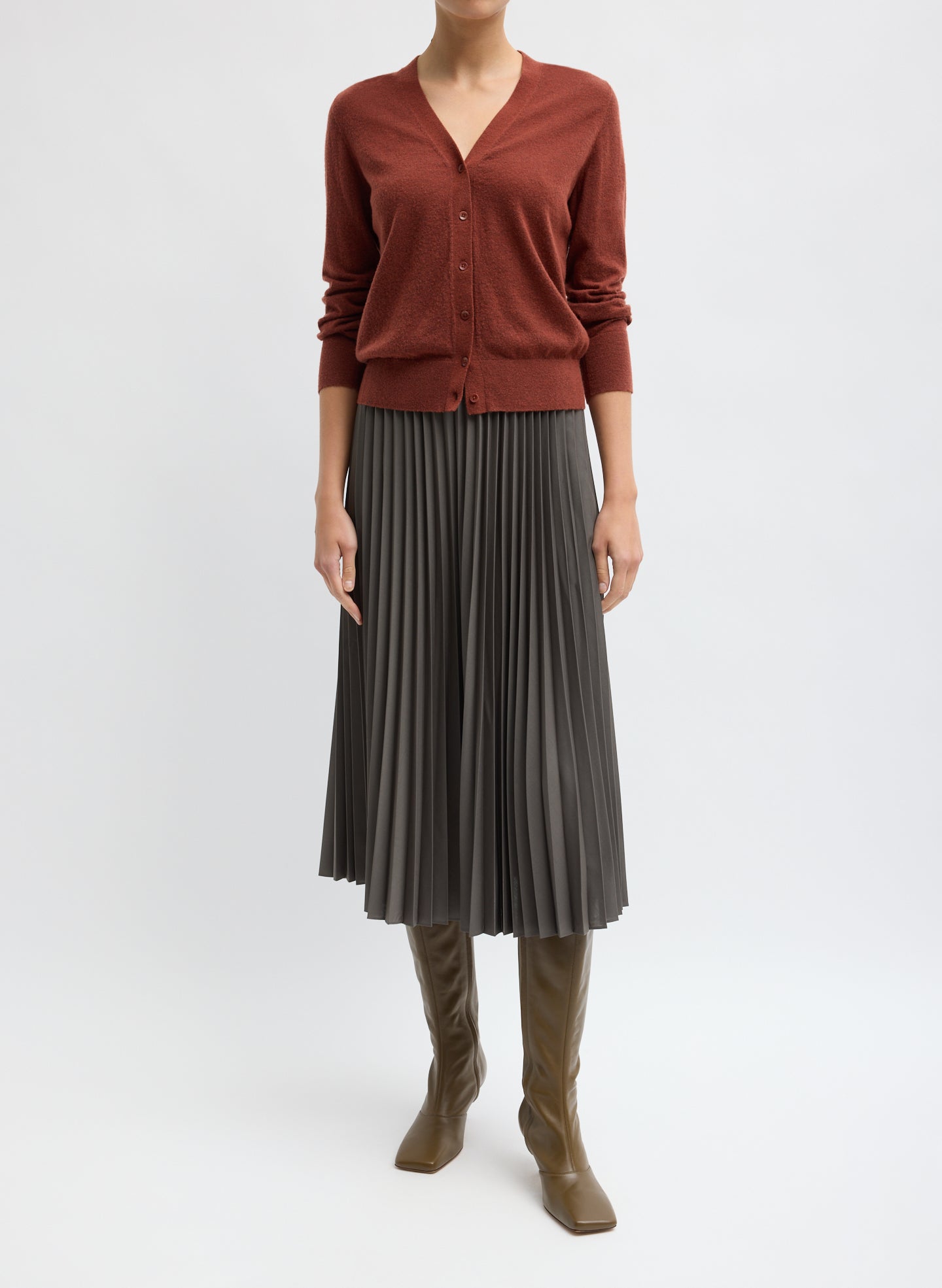 Tropical Wool Pleating Sunray Skirt - Dark Stone Grey Tropical Wool Pleating Sunray Skirt - pleated midi skirt, front view on model