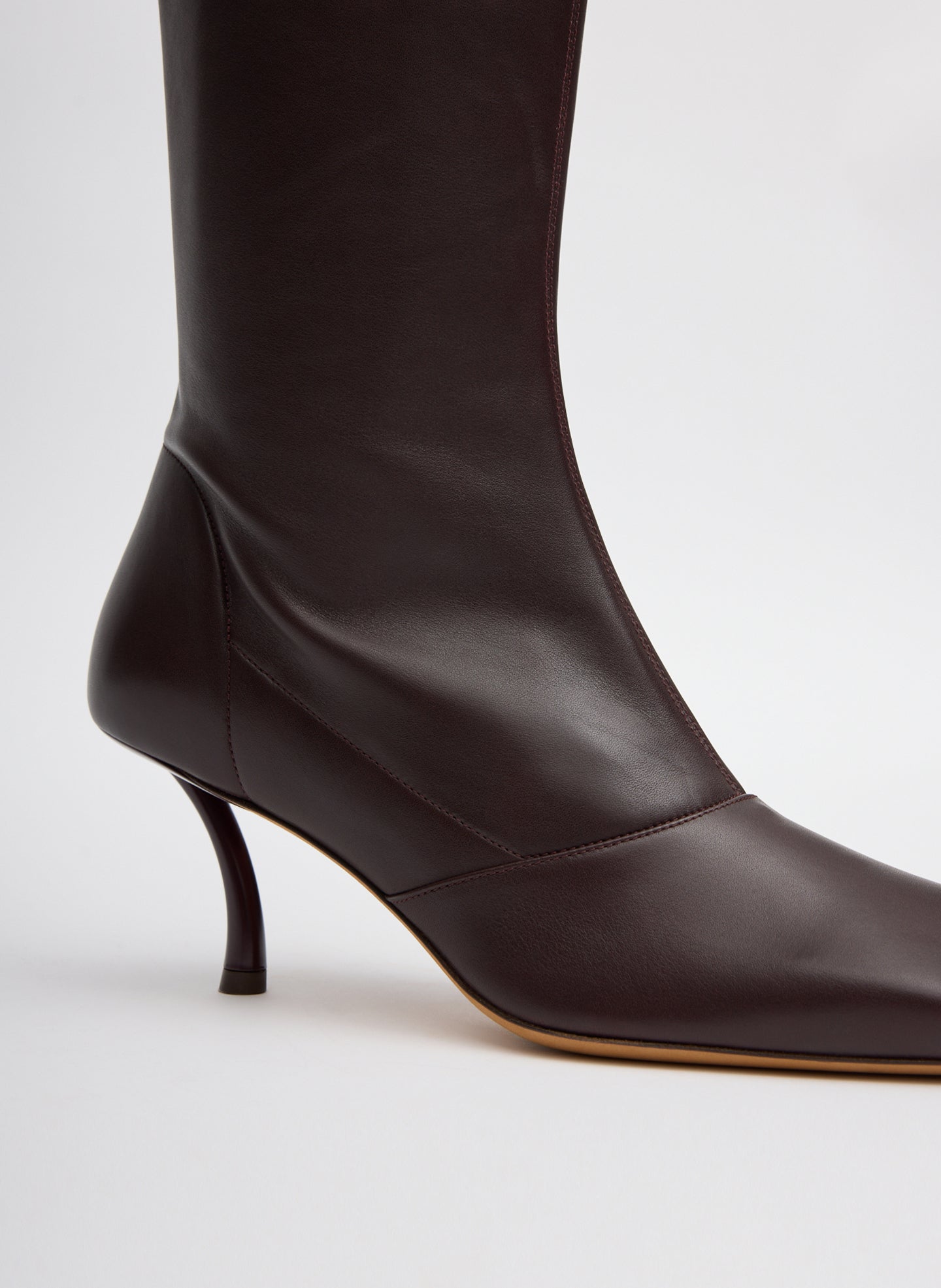 Burgundy Brannon Leather Heeled Boot - closeup of heel detail